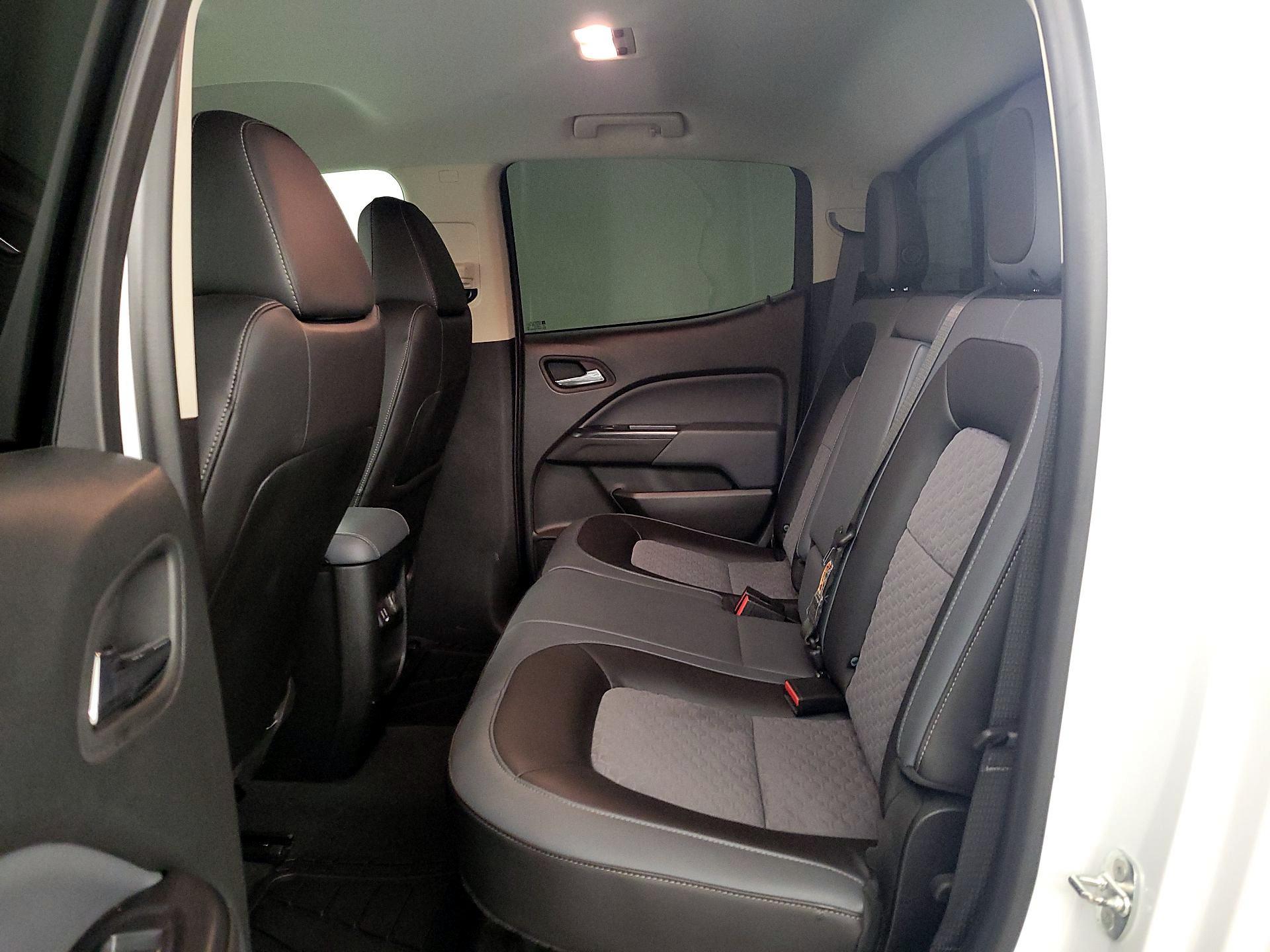 Thumbnail: 2022 Chevrolet Colorado - 20