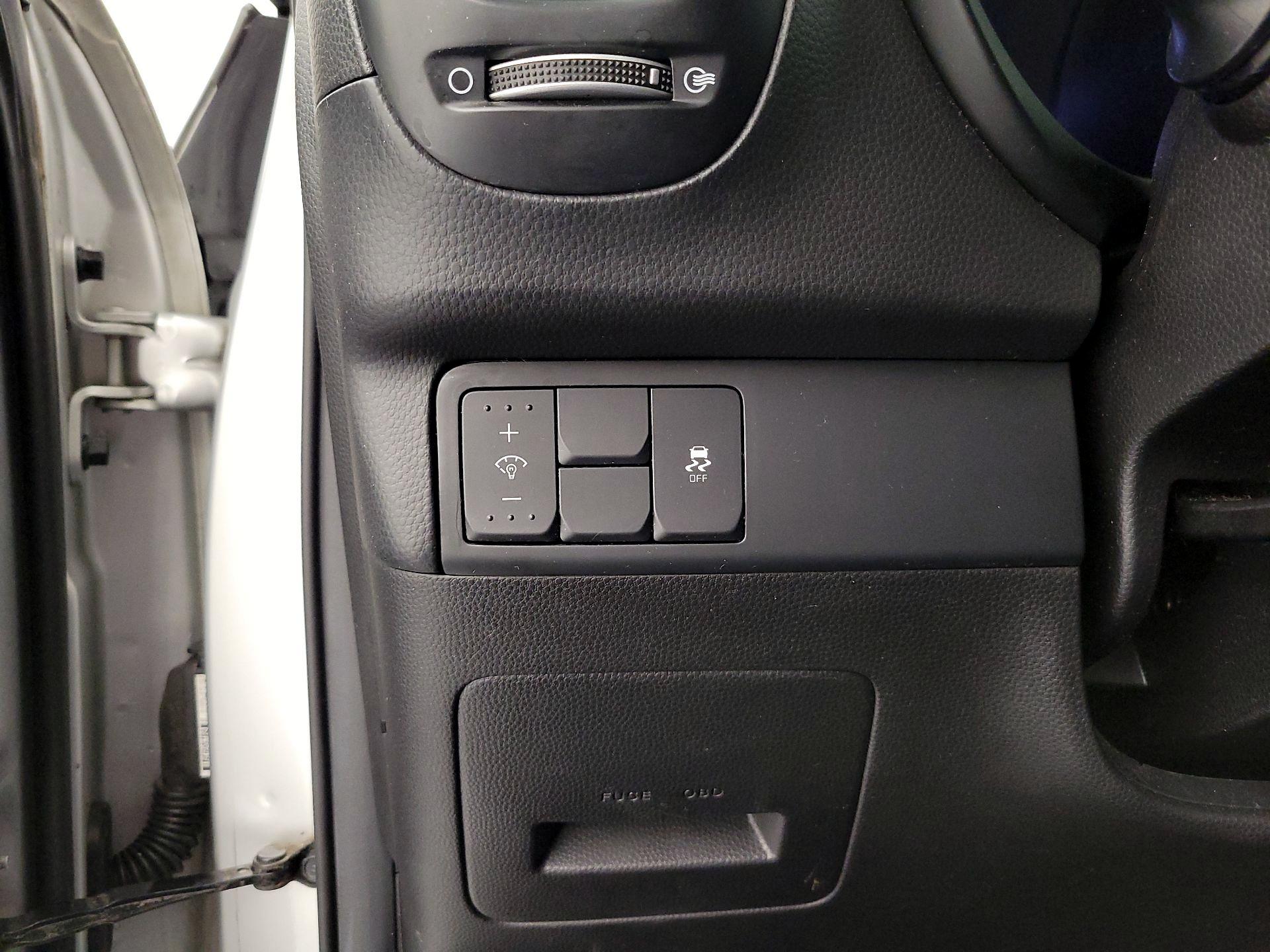 Thumbnail: 2017 Kia Soul - 13