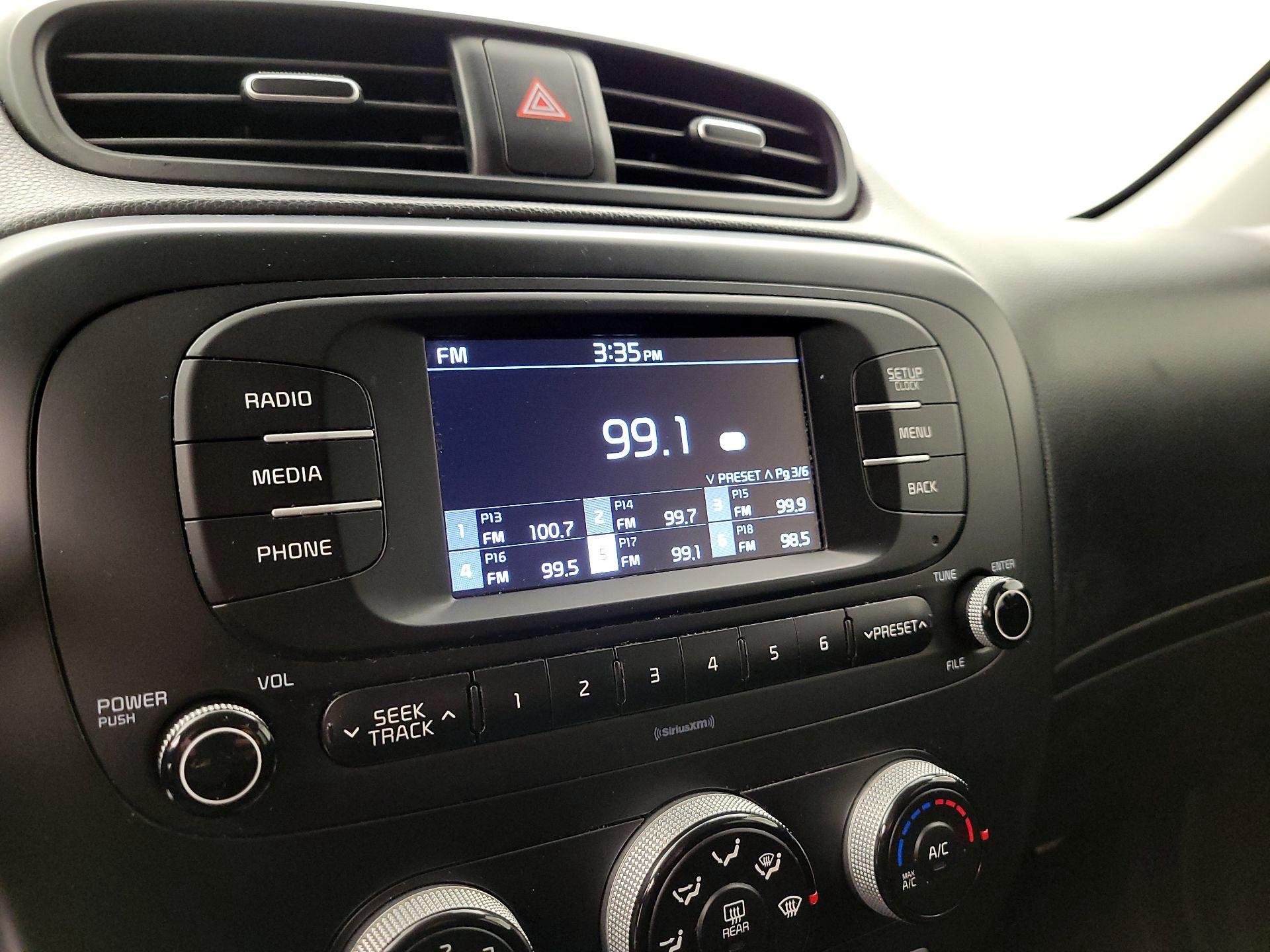 Thumbnail: 2017 Kia Soul - 14