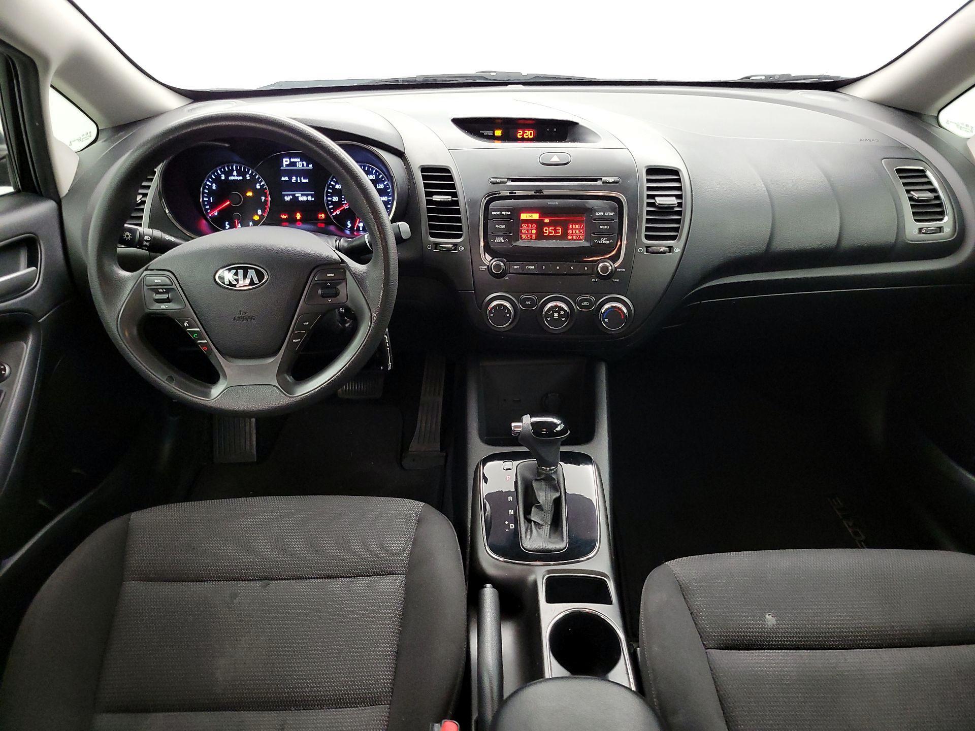 Thumbnail: 2017 Kia Forte - 9