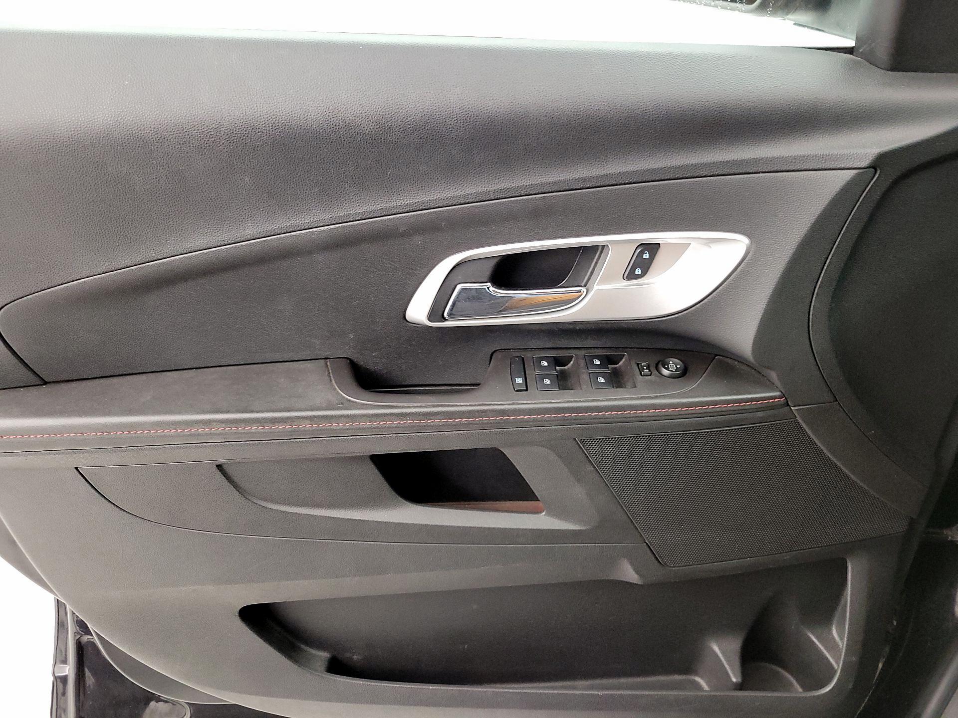 Thumbnail: 2015 Chevrolet Equinox - 12