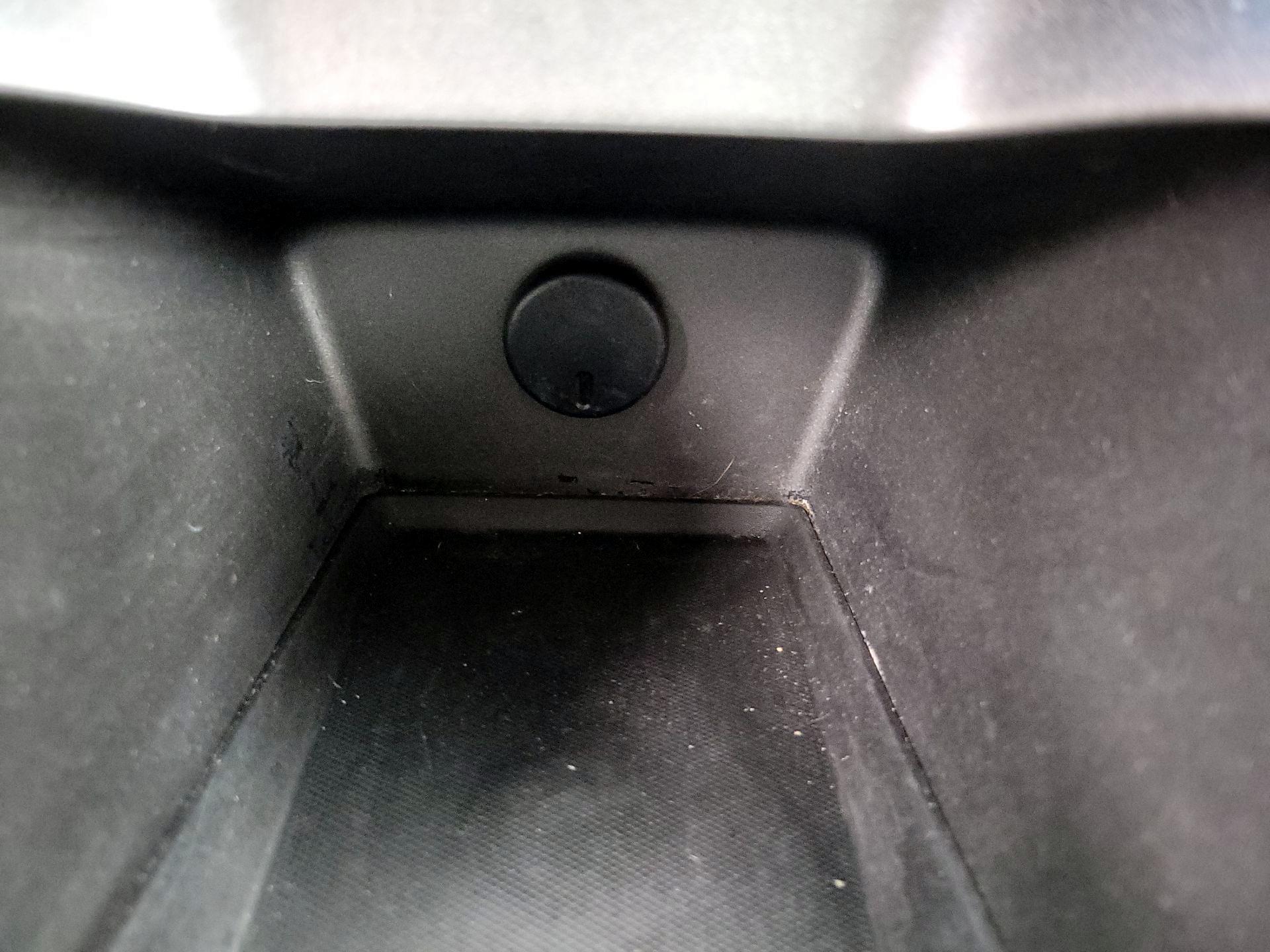 Thumbnail: 2015 Chevrolet Equinox - 18