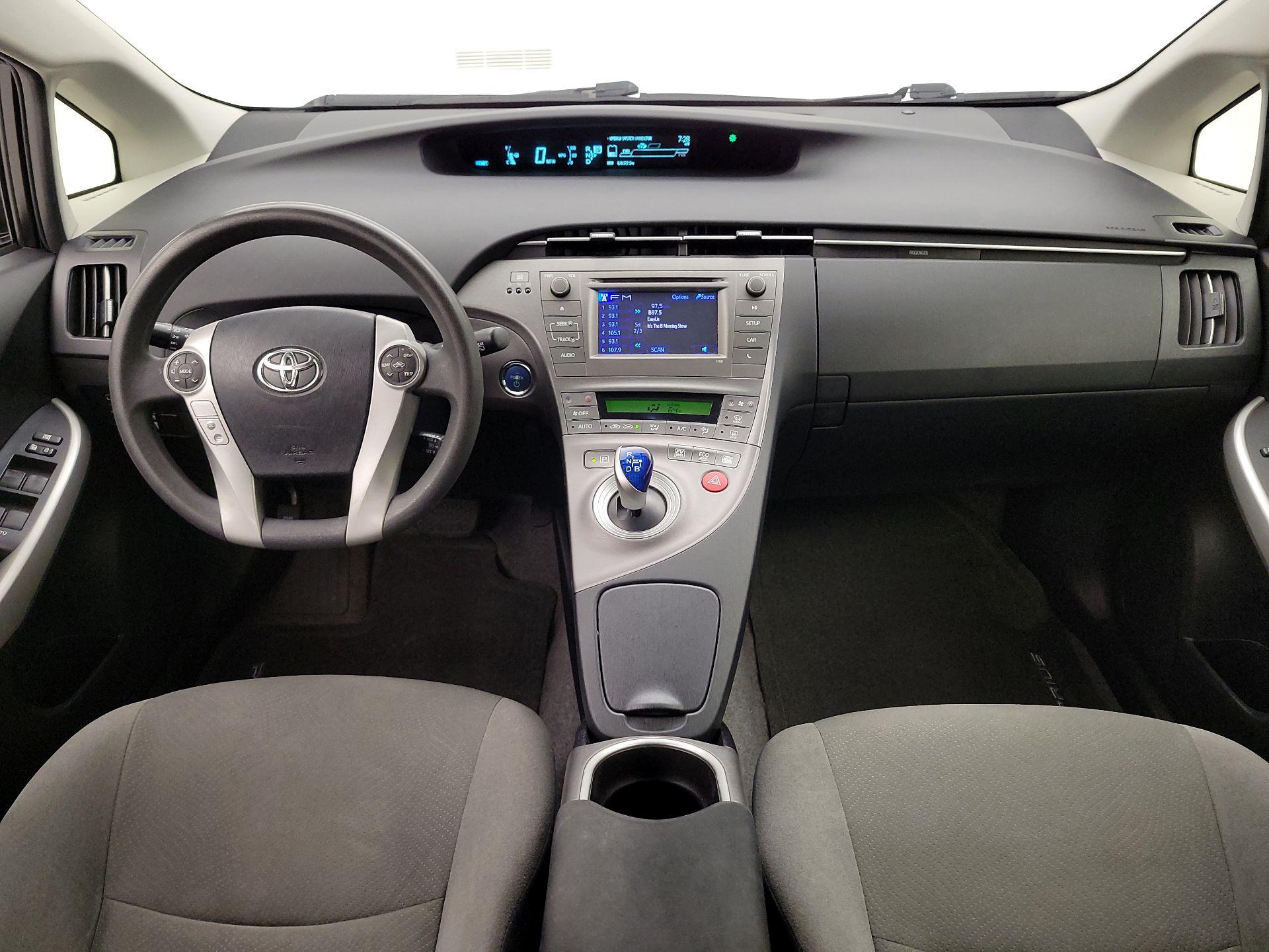 Thumbnail: 2014 Toyota Prius - 9