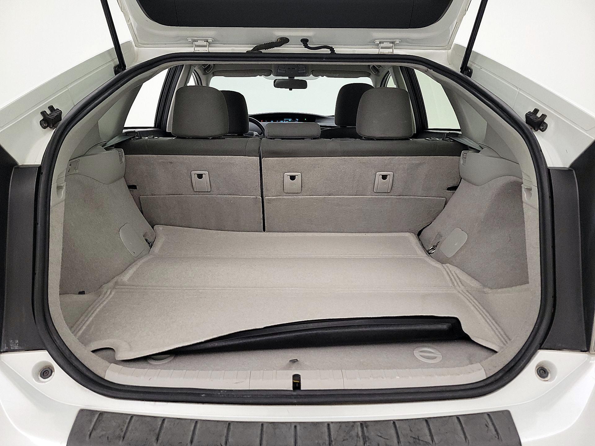 Thumbnail: 2014 Toyota Prius - 19