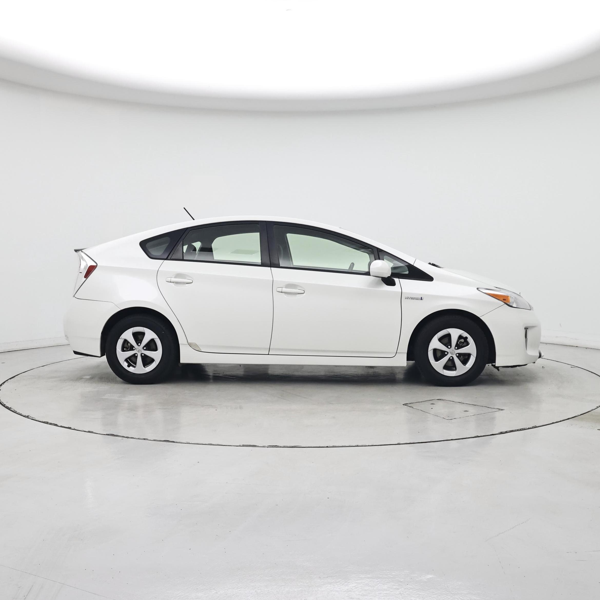 Thumbnail: 2014 Toyota Prius - 7