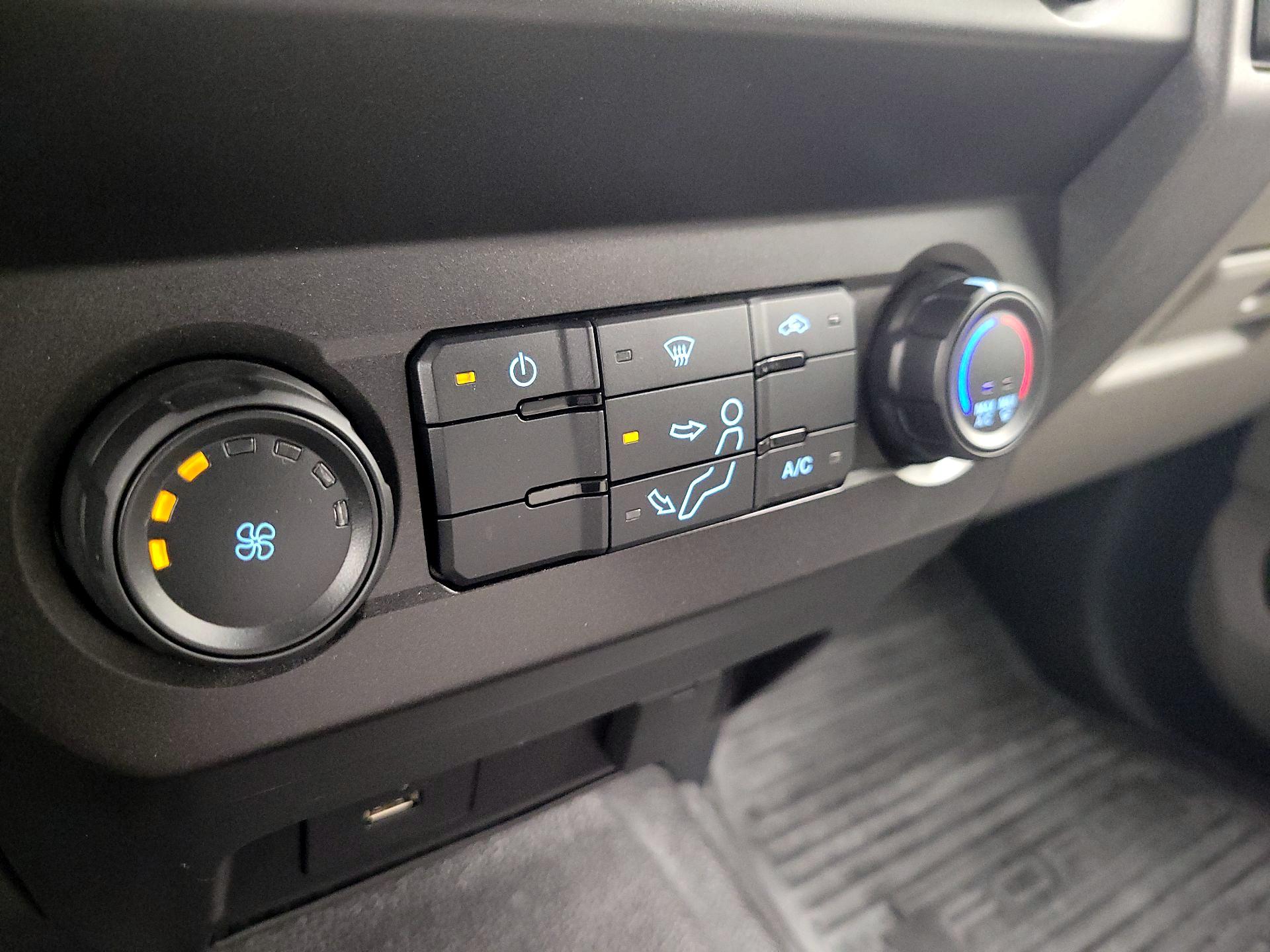 Thumbnail: 2022 Ford F-350 - 16