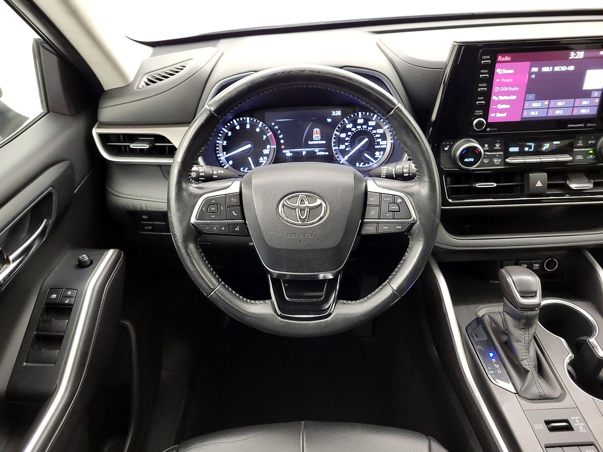 Thumbnail: 2020 Toyota Highlander - 10