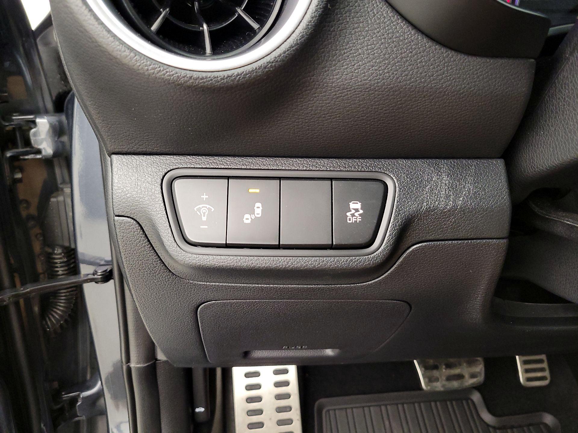 Thumbnail: 2024 Kia Forte - 13