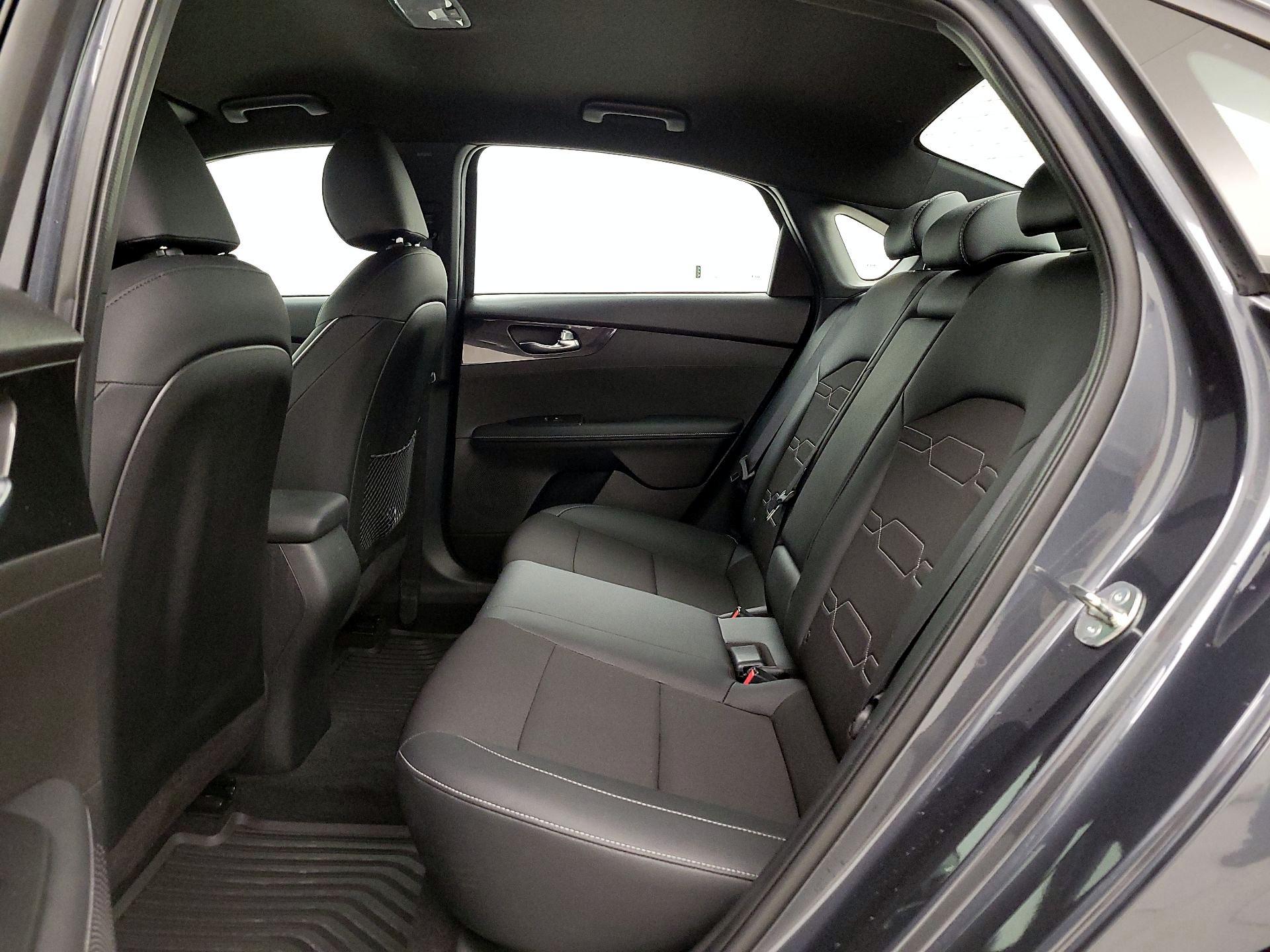 Thumbnail: 2024 Kia Forte - 20