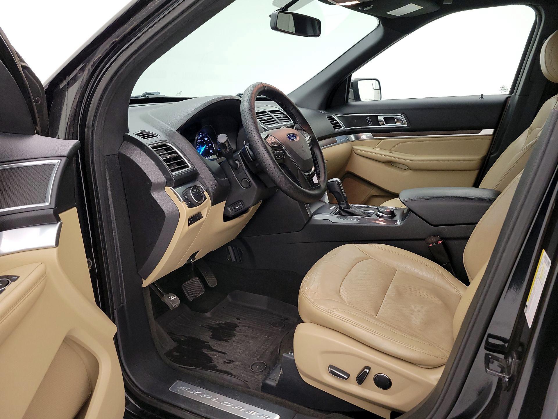 Thumbnail: 2017 Ford Explorer - 11