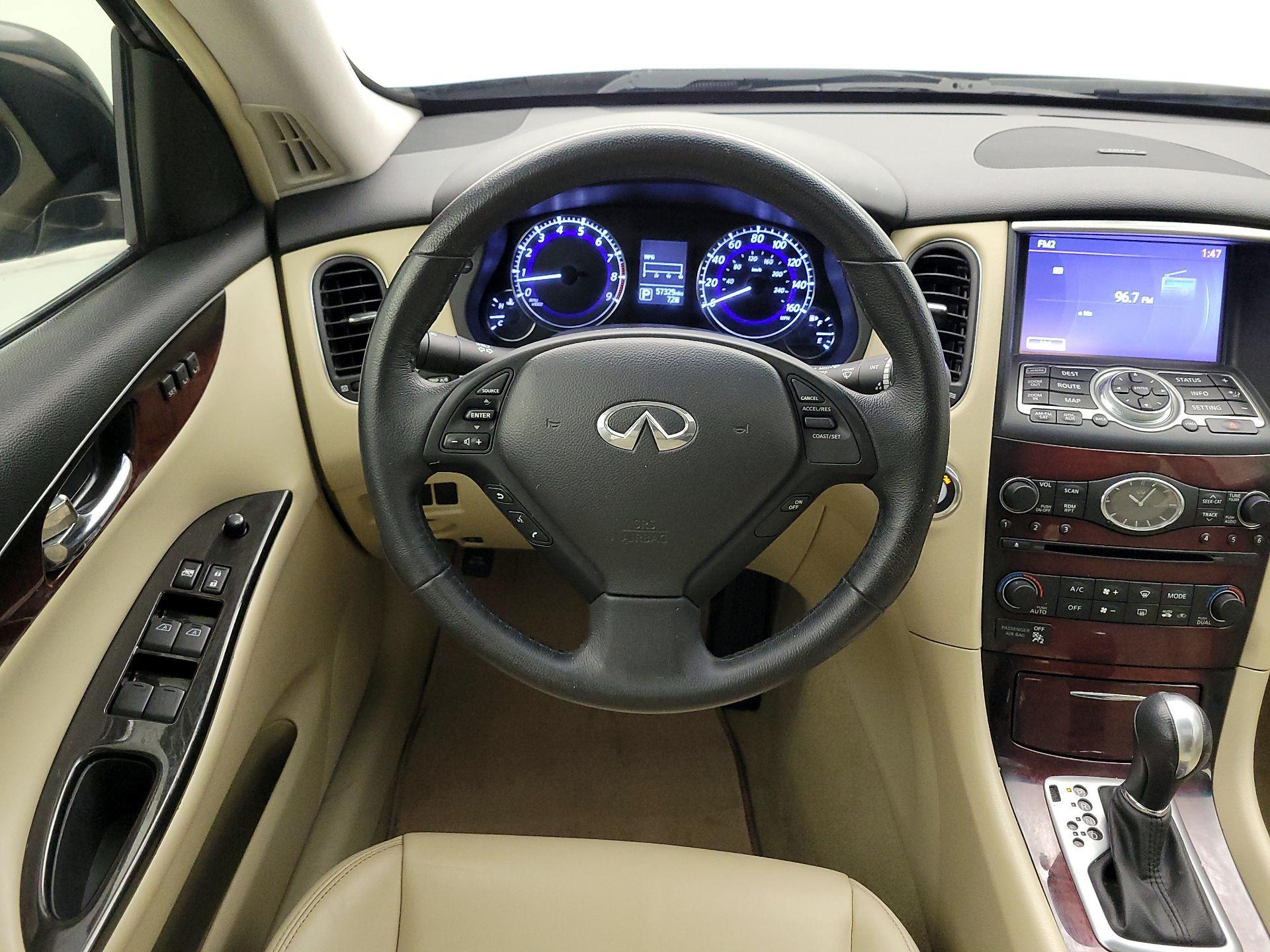 Thumbnail: 2017 INFINITI QX50 - 10