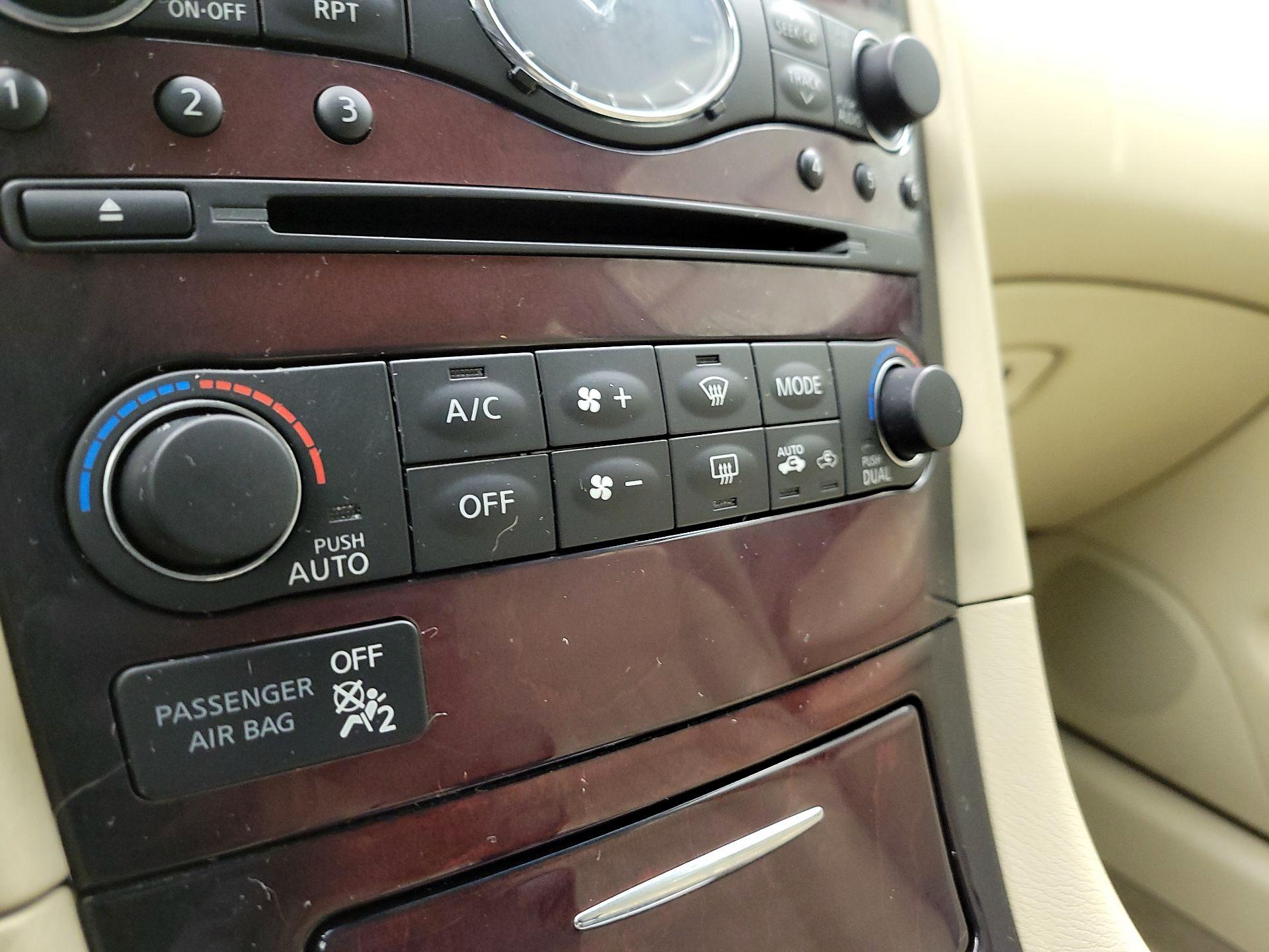 Thumbnail: 2017 INFINITI QX50 - 17