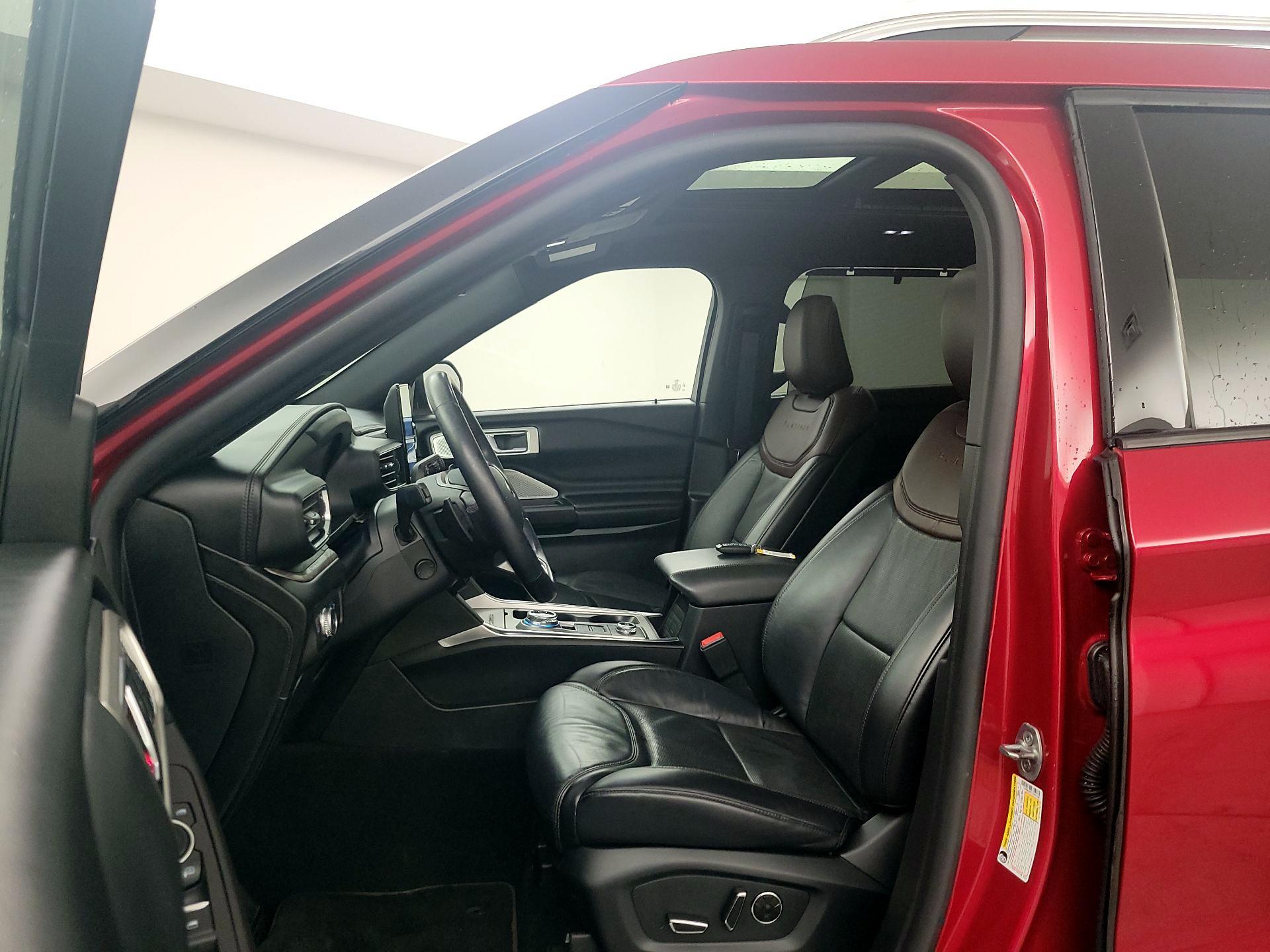 Thumbnail: 2020 Ford Explorer - 11