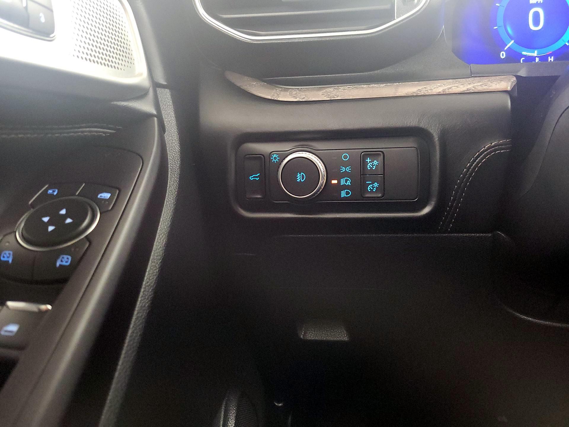 Thumbnail: 2020 Ford Explorer - 13