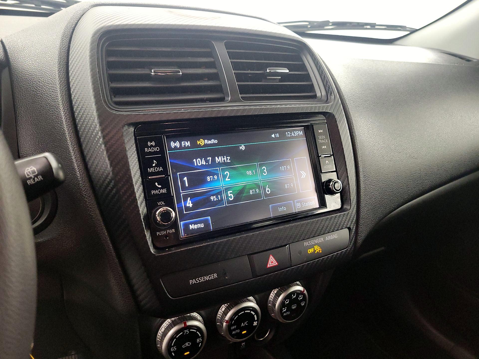 Thumbnail: 2024 Mitsubishi Outlander Sport - 15