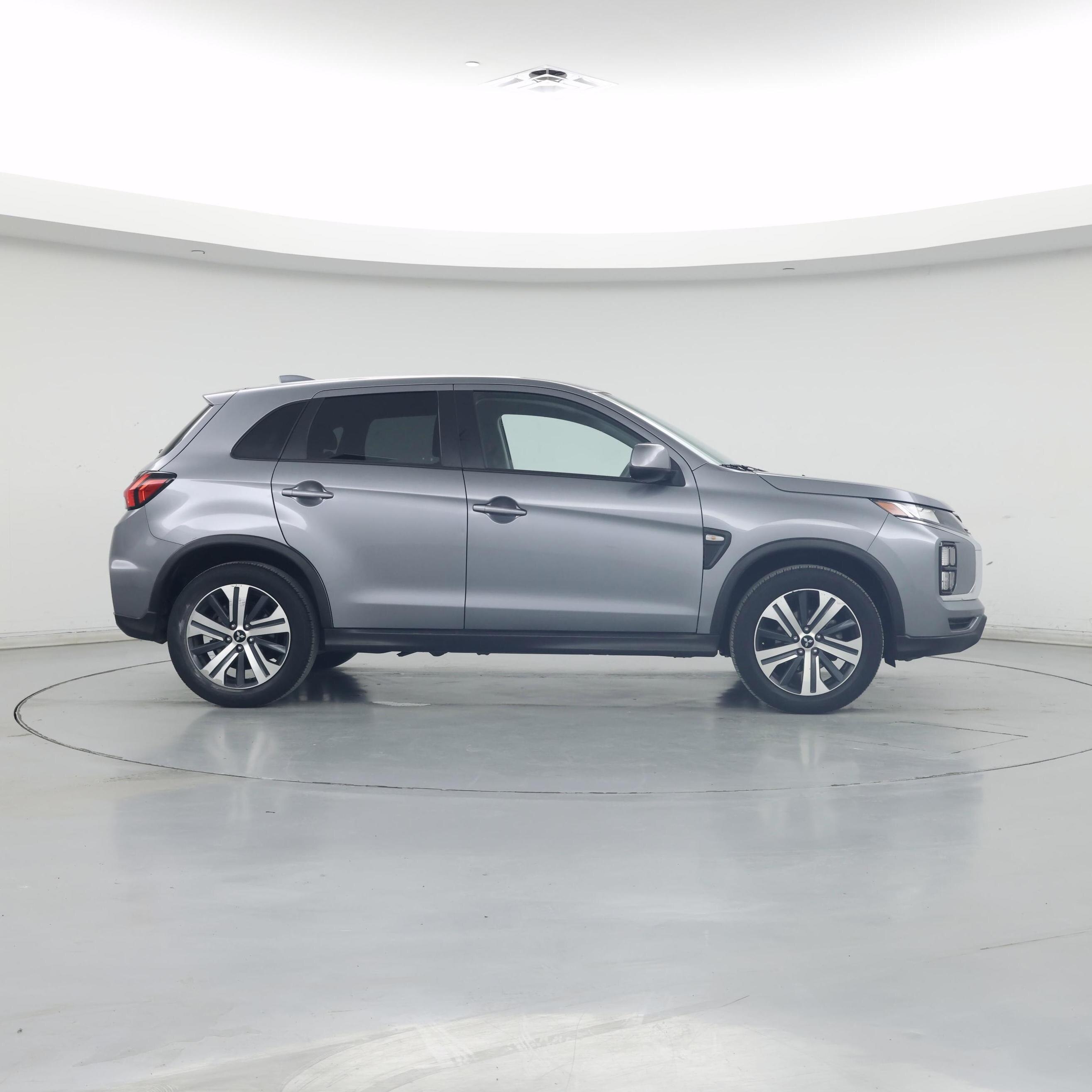 Thumbnail: 2024 Mitsubishi Outlander Sport - 7