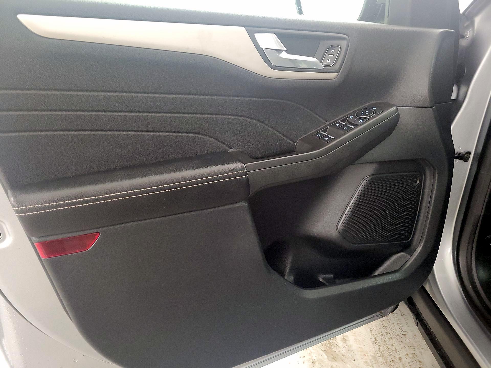 Thumbnail: 2021 Ford Escape - 12