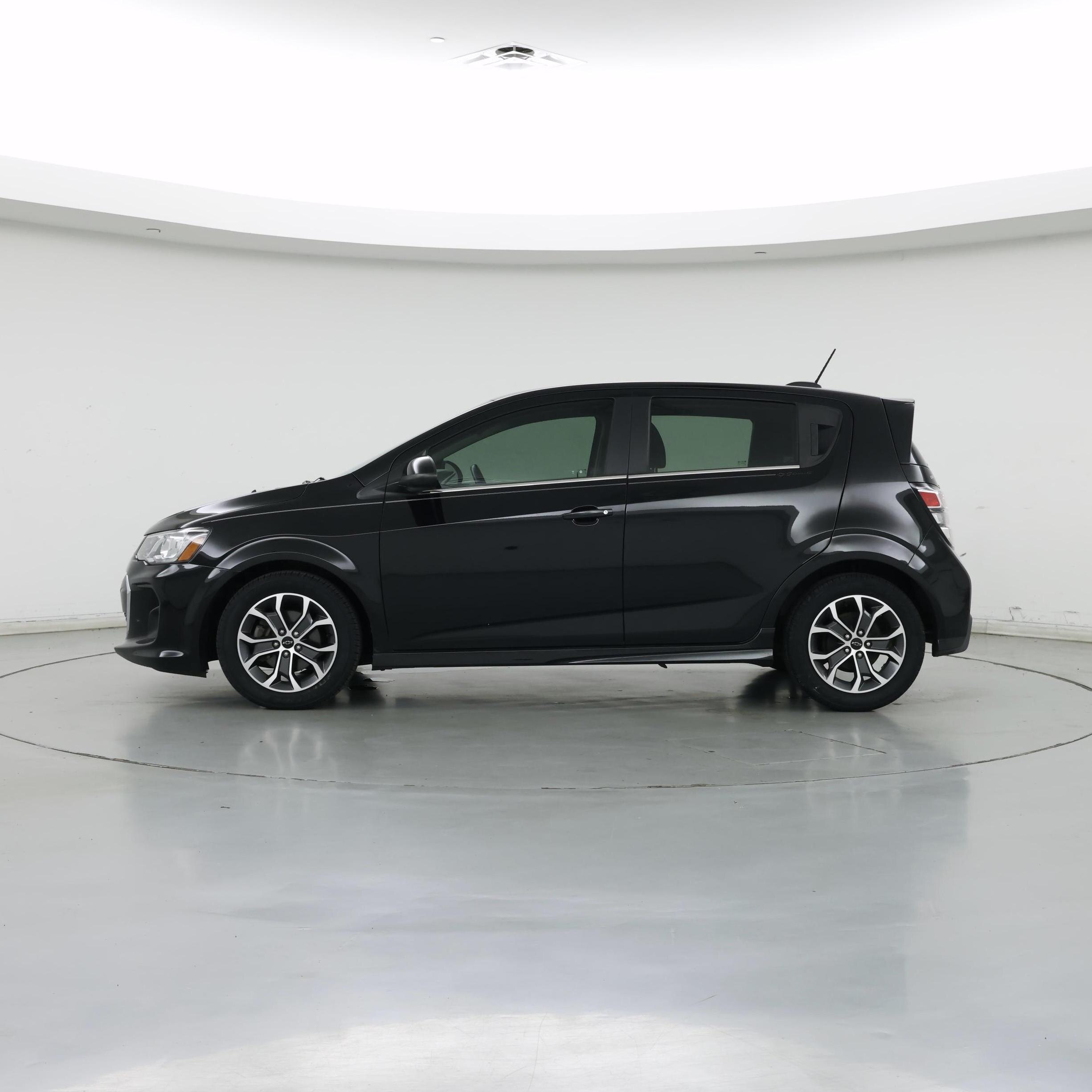 Thumbnail: 2020 Chevrolet Sonic - 3