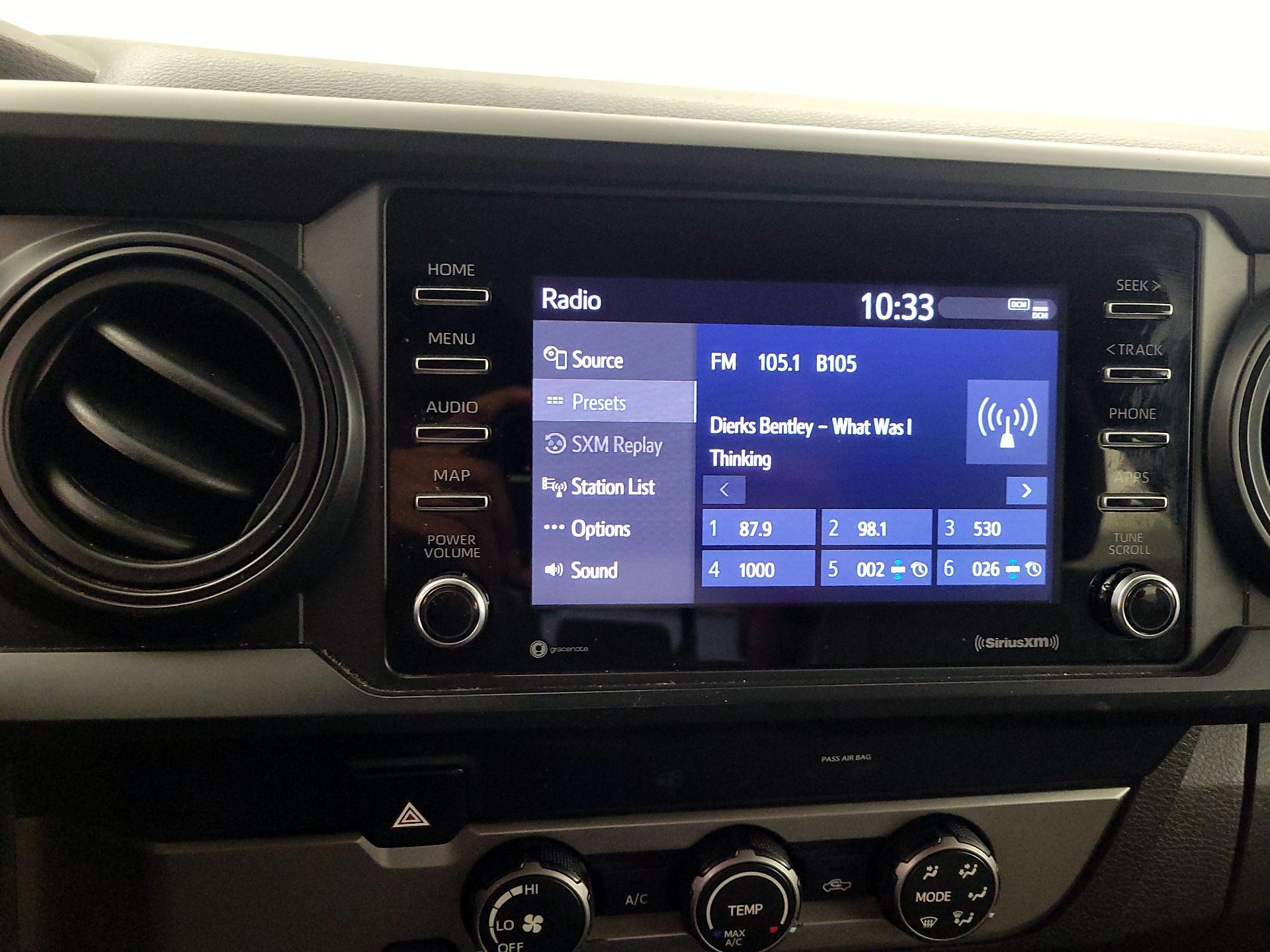 Thumbnail: 2022 Toyota Tacoma - 15