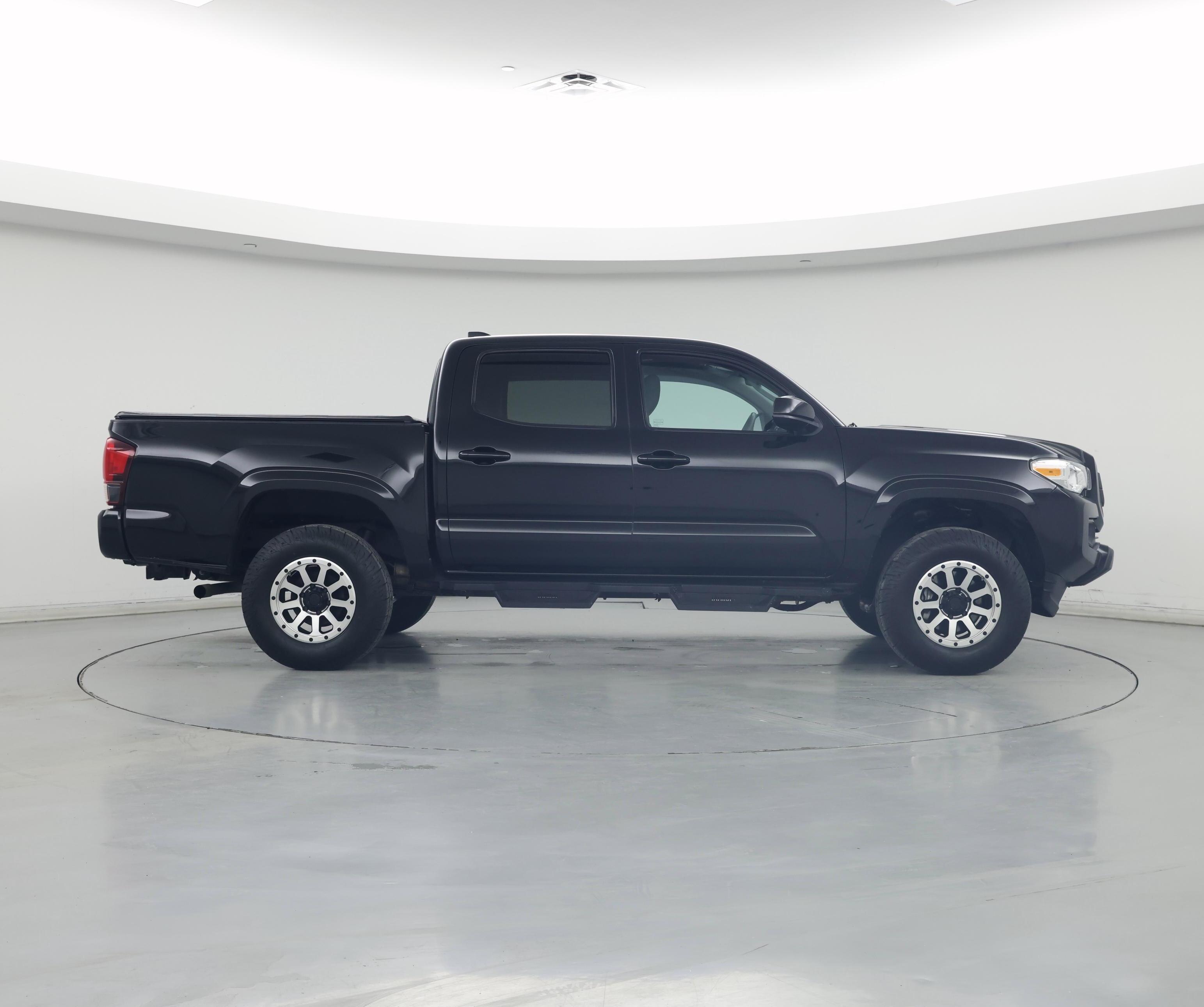 Thumbnail: 2022 Toyota Tacoma - 7