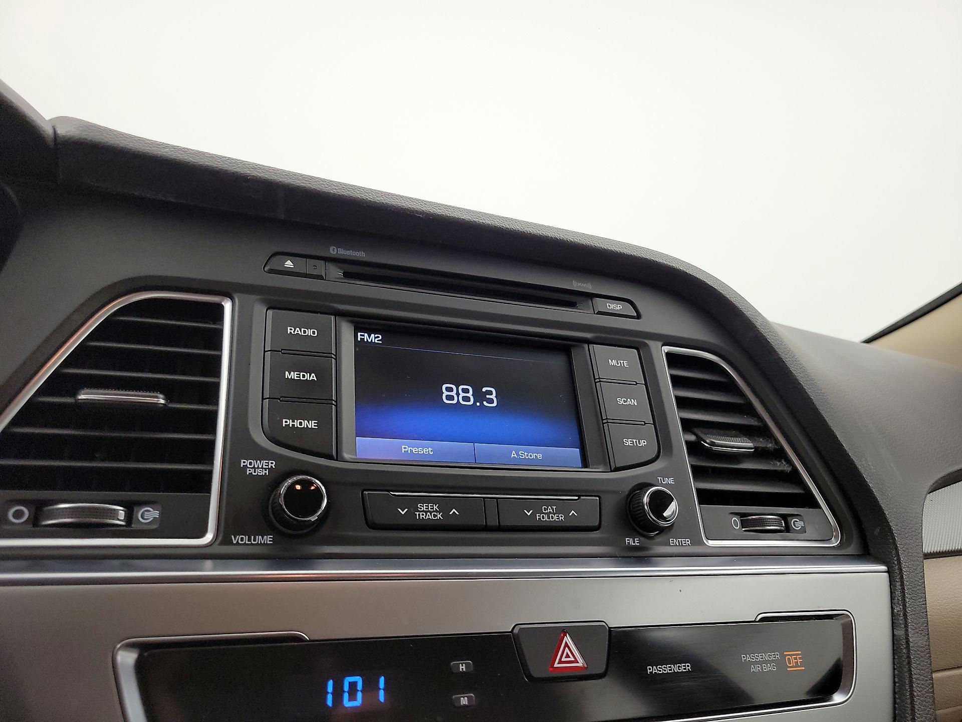 Thumbnail: 2015 Hyundai Sonata - 15