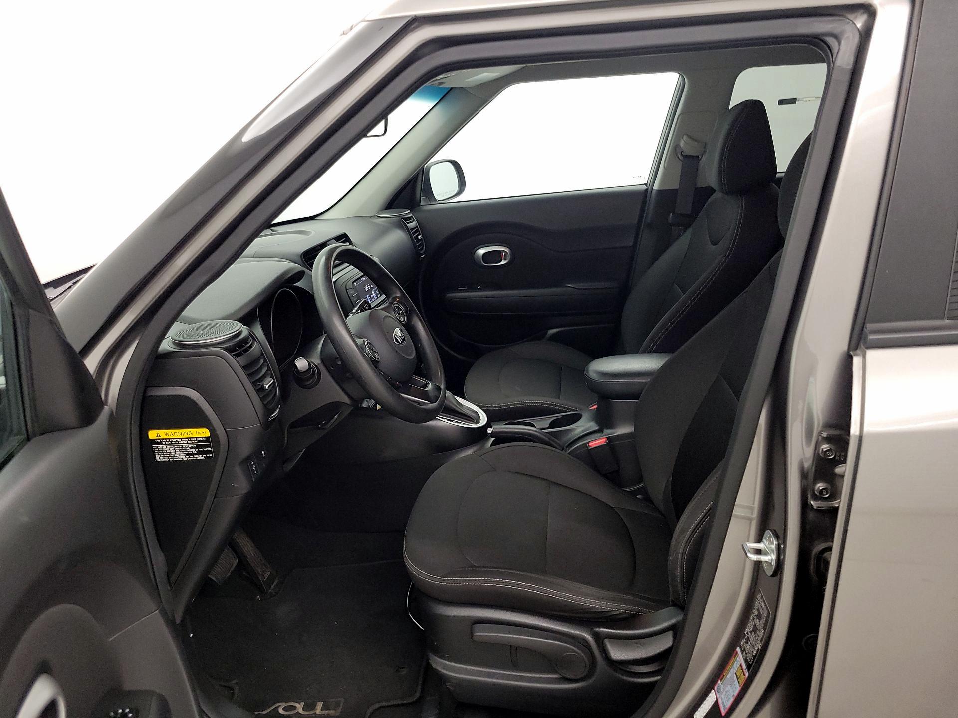 Thumbnail: 2018 Kia Soul - 11