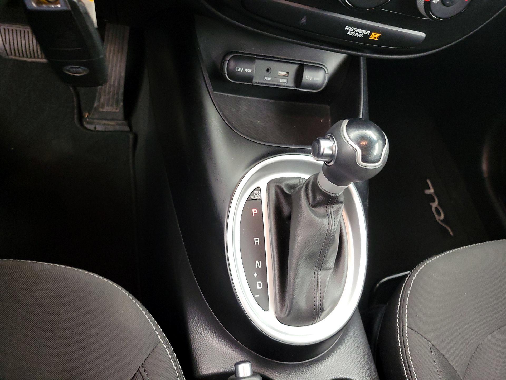 Thumbnail: 2018 Kia Soul - 16