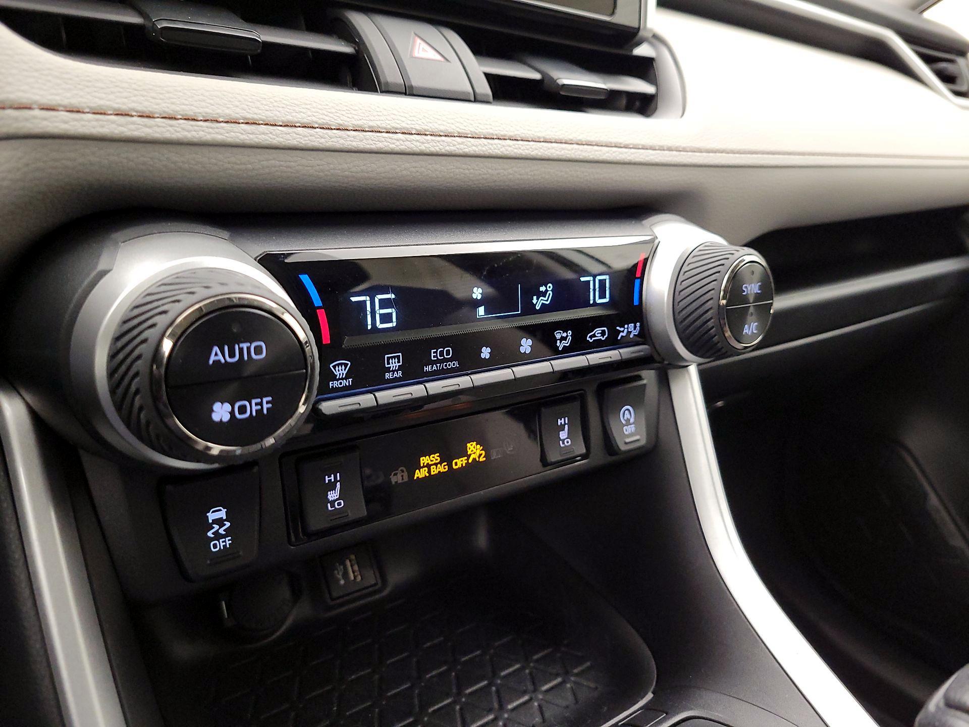 Thumbnail: 2024 Toyota RAV4 - 16