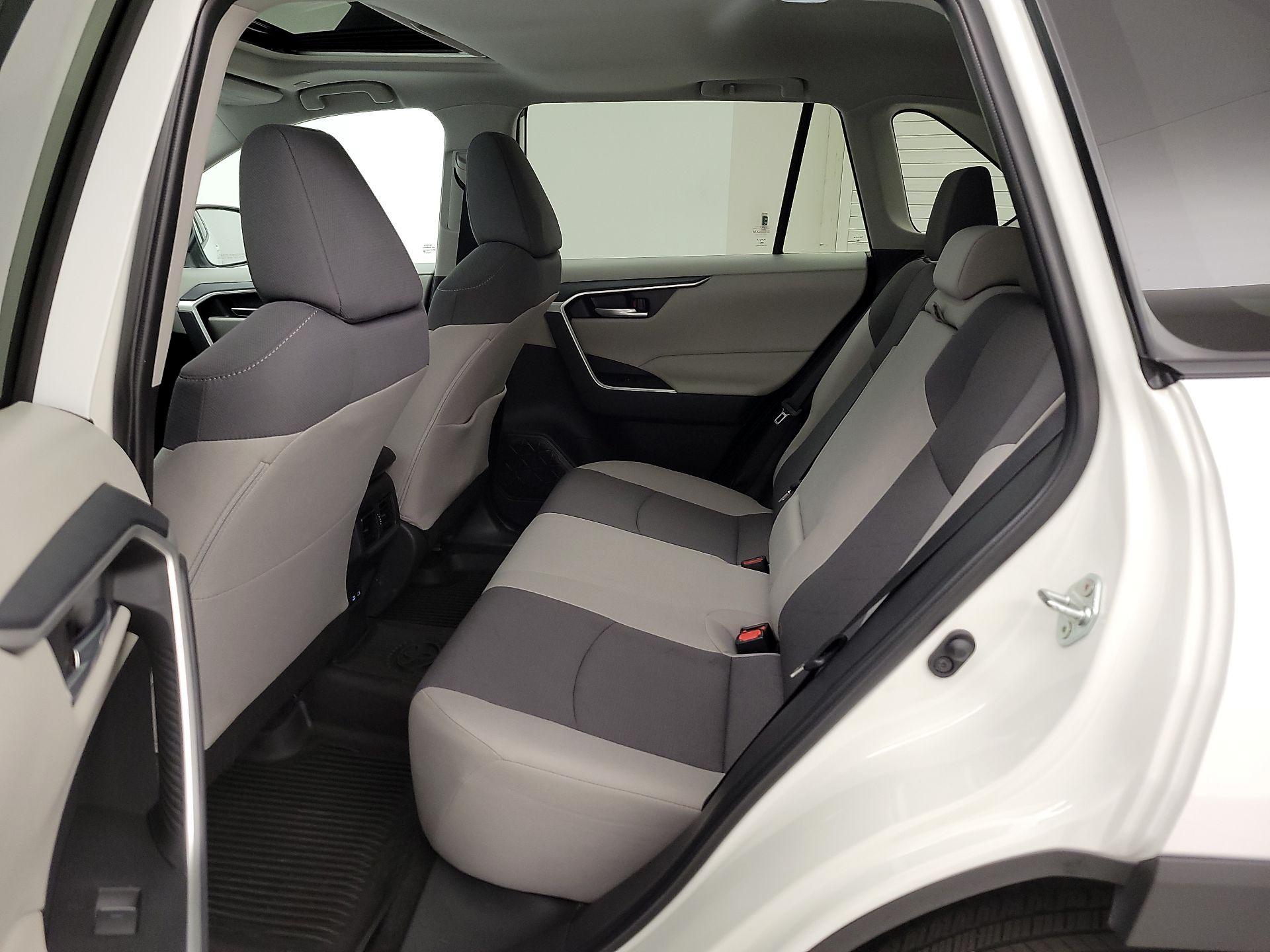 Thumbnail: 2024 Toyota RAV4 - 20