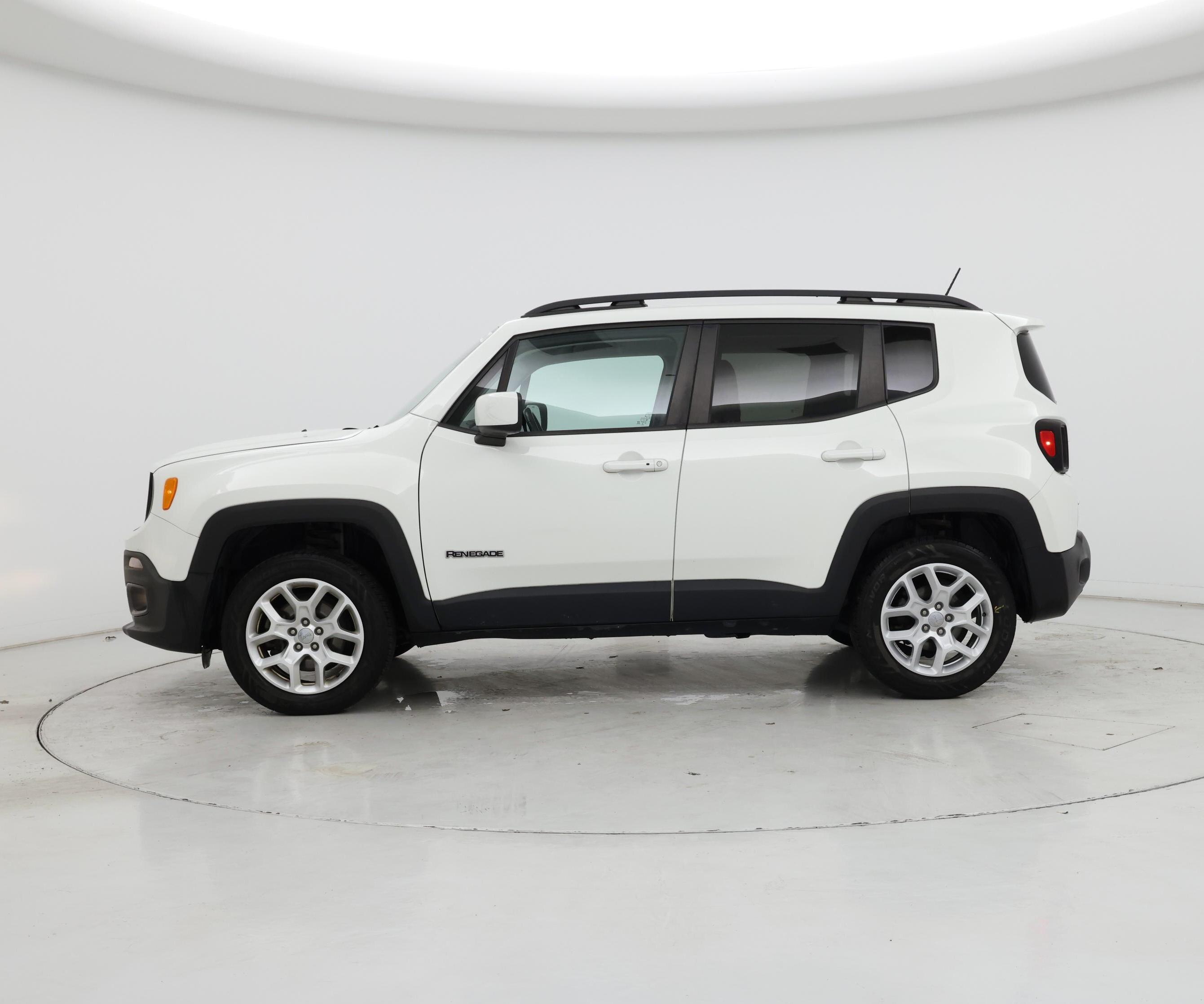 Thumbnail: 2016 Jeep Renegade - 3