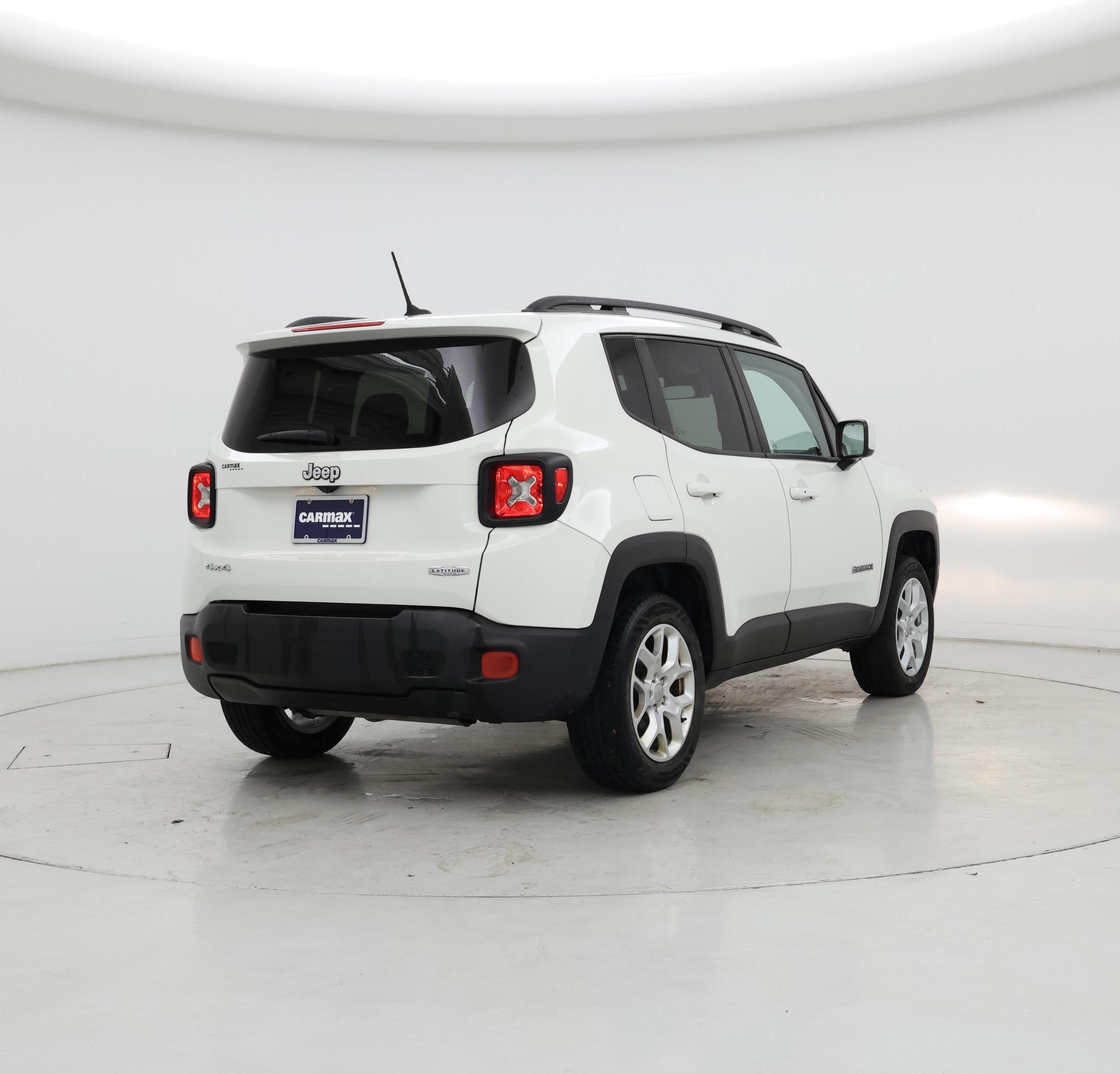 Thumbnail: 2016 Jeep Renegade - 8