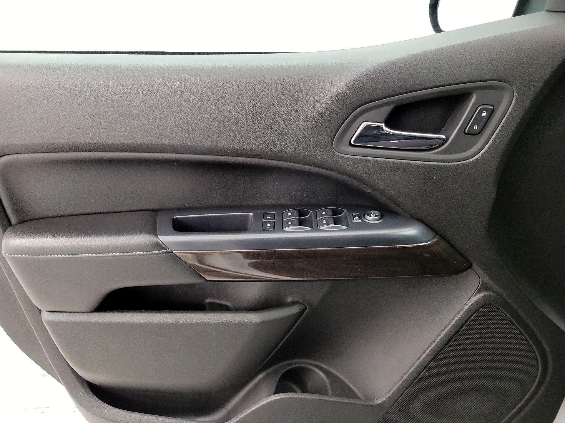 Thumbnail: 2015 GMC Canyon - 12