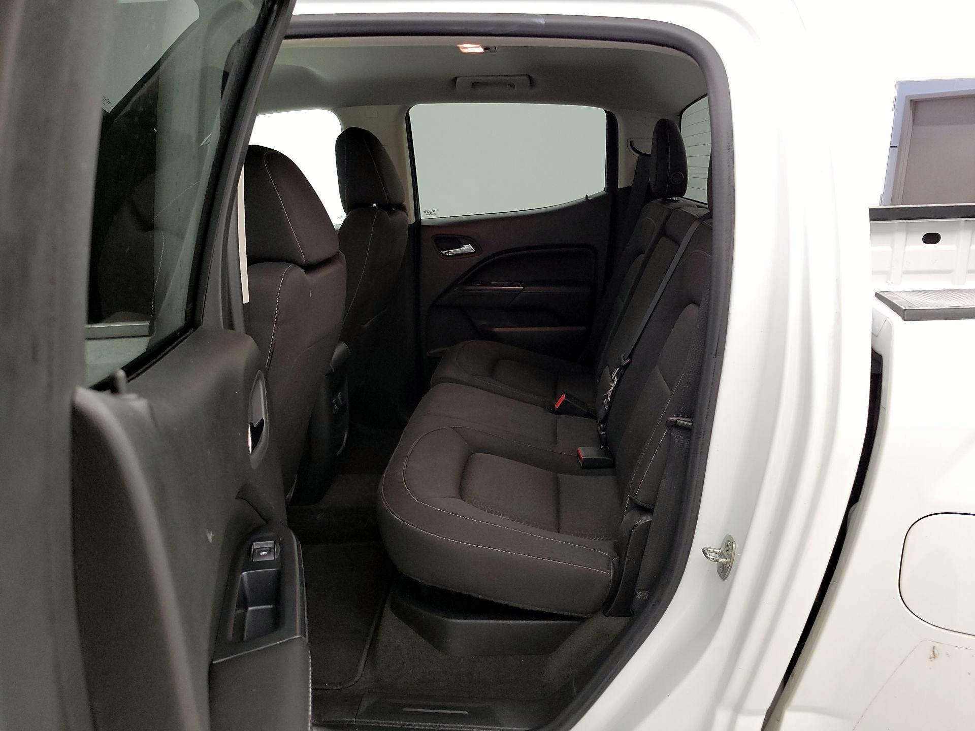 Thumbnail: 2015 GMC Canyon - 19