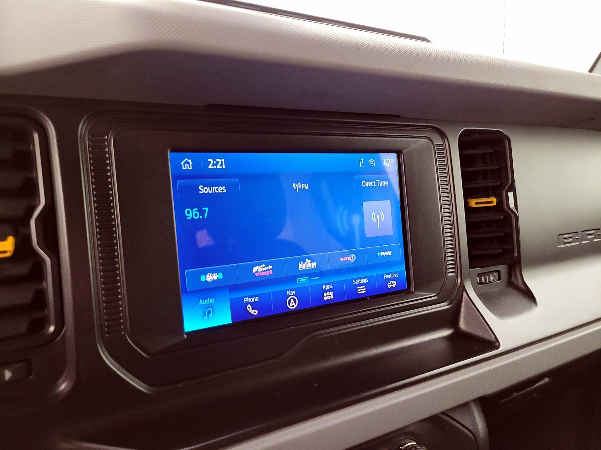 Thumbnail: 2021 Ford Bronco - 16