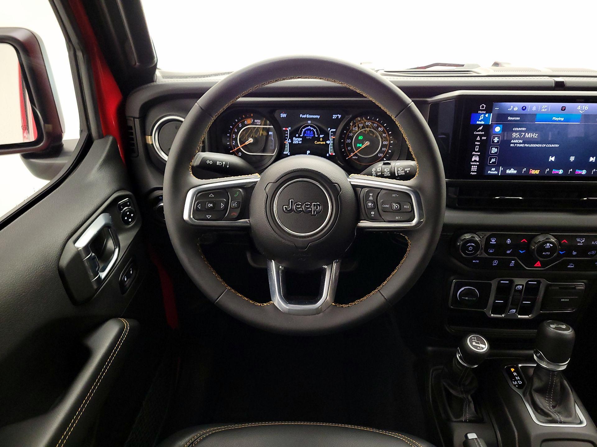 Thumbnail: 2025 Jeep Wrangler - 10