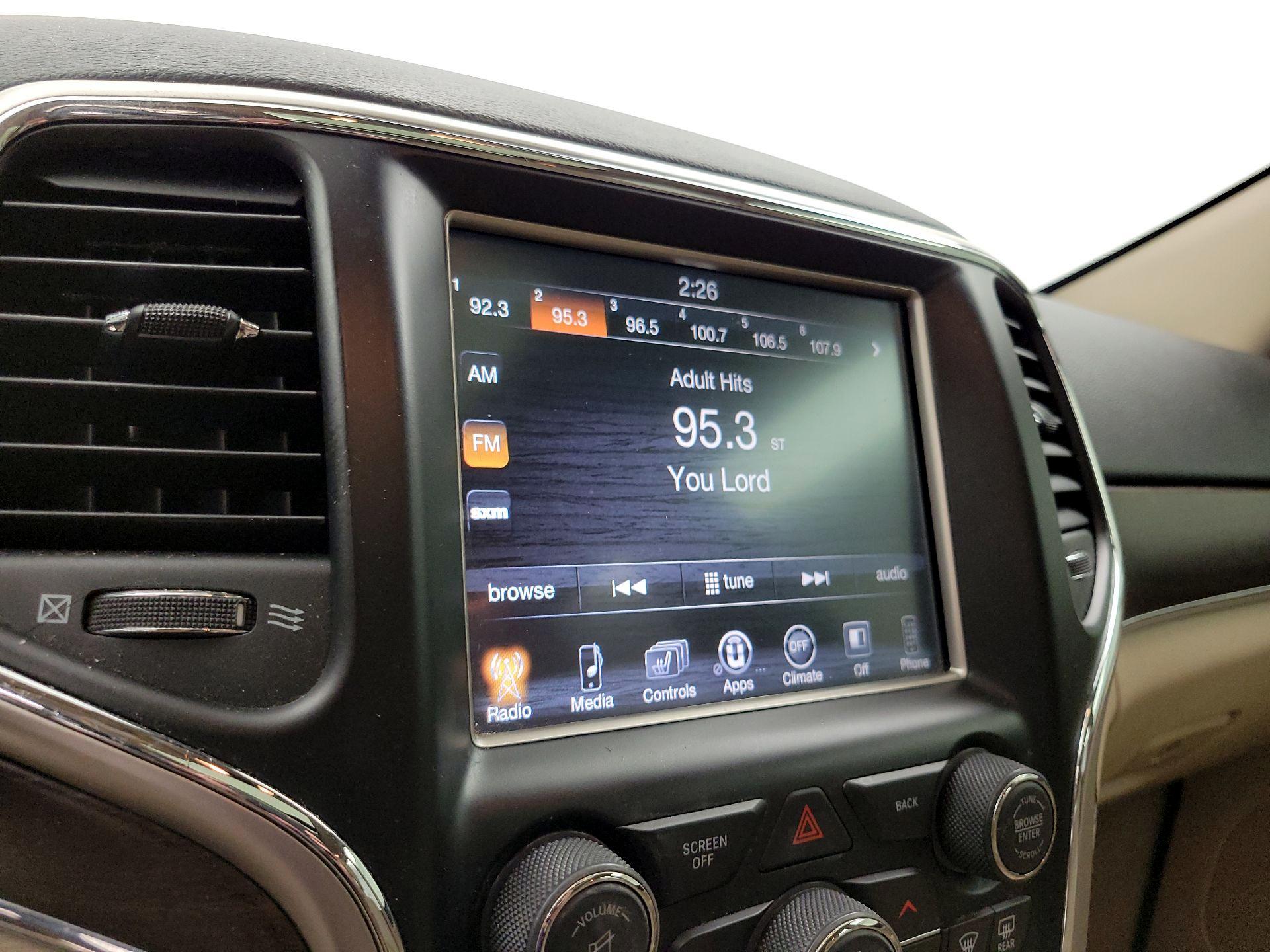 Thumbnail: 2015 Jeep Grand Cherokee - 15