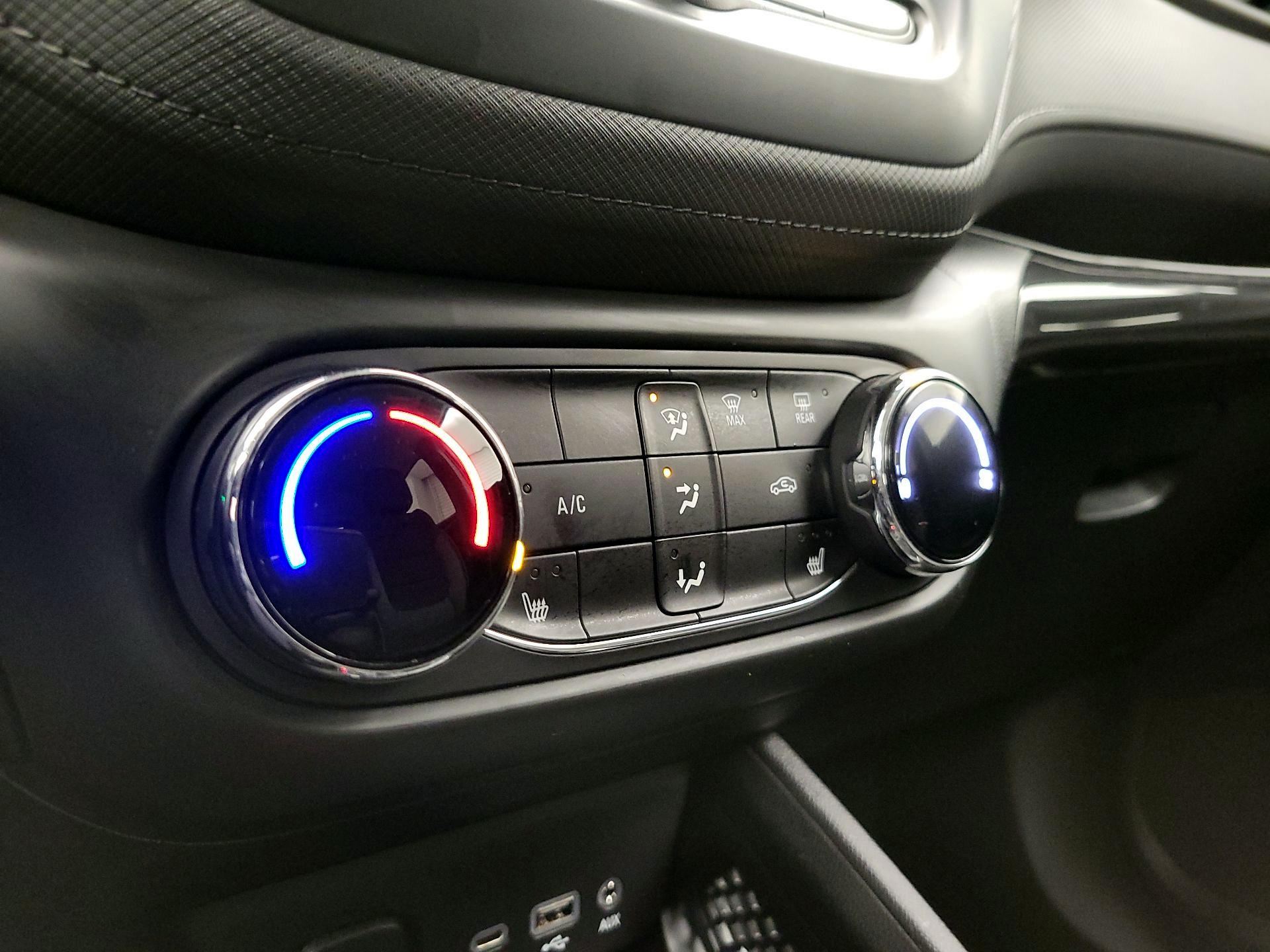 Thumbnail: 2023 Chevrolet TrailBlazer - 16