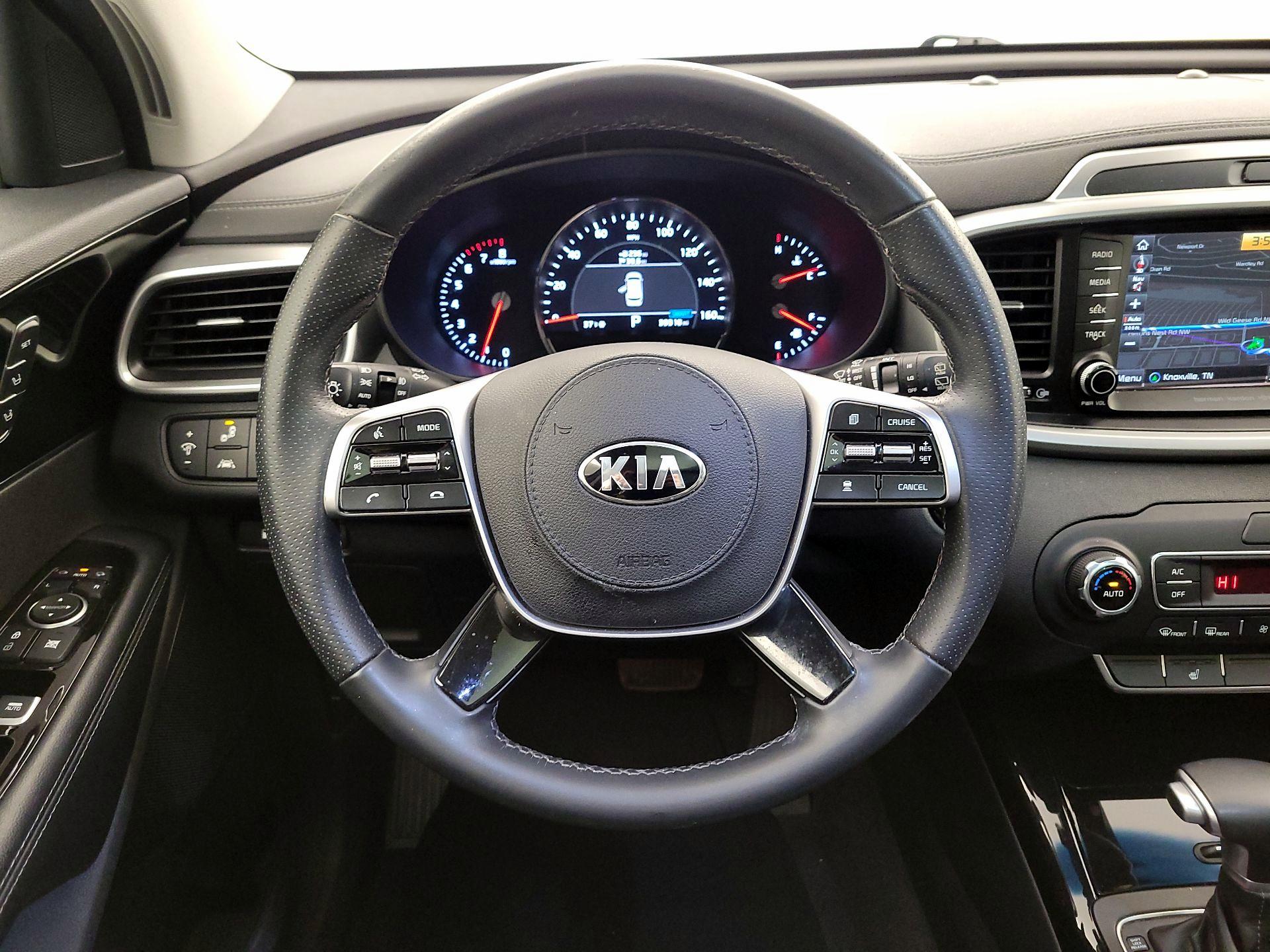 Thumbnail: 2020 Kia Sorento - 10