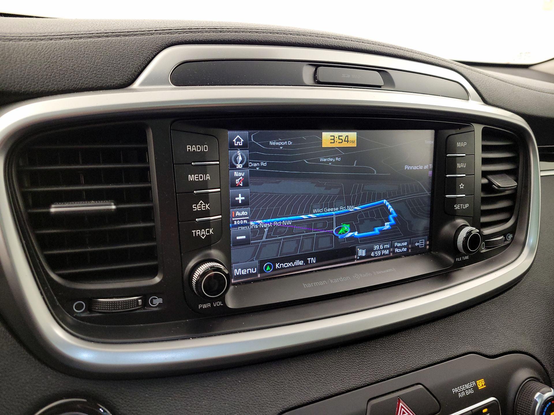 Thumbnail: 2020 Kia Sorento - 14