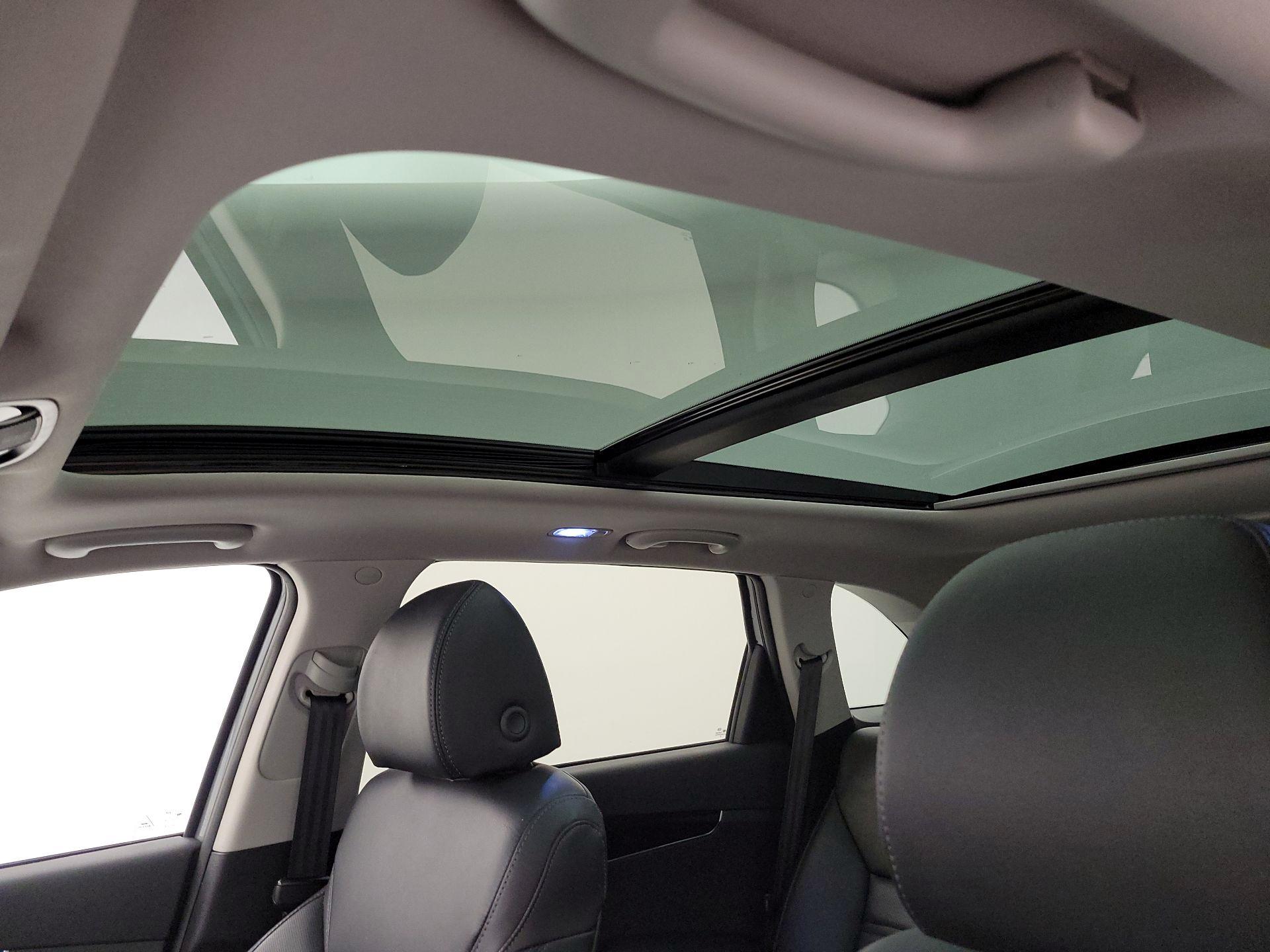 Thumbnail: 2020 Kia Sorento - 20