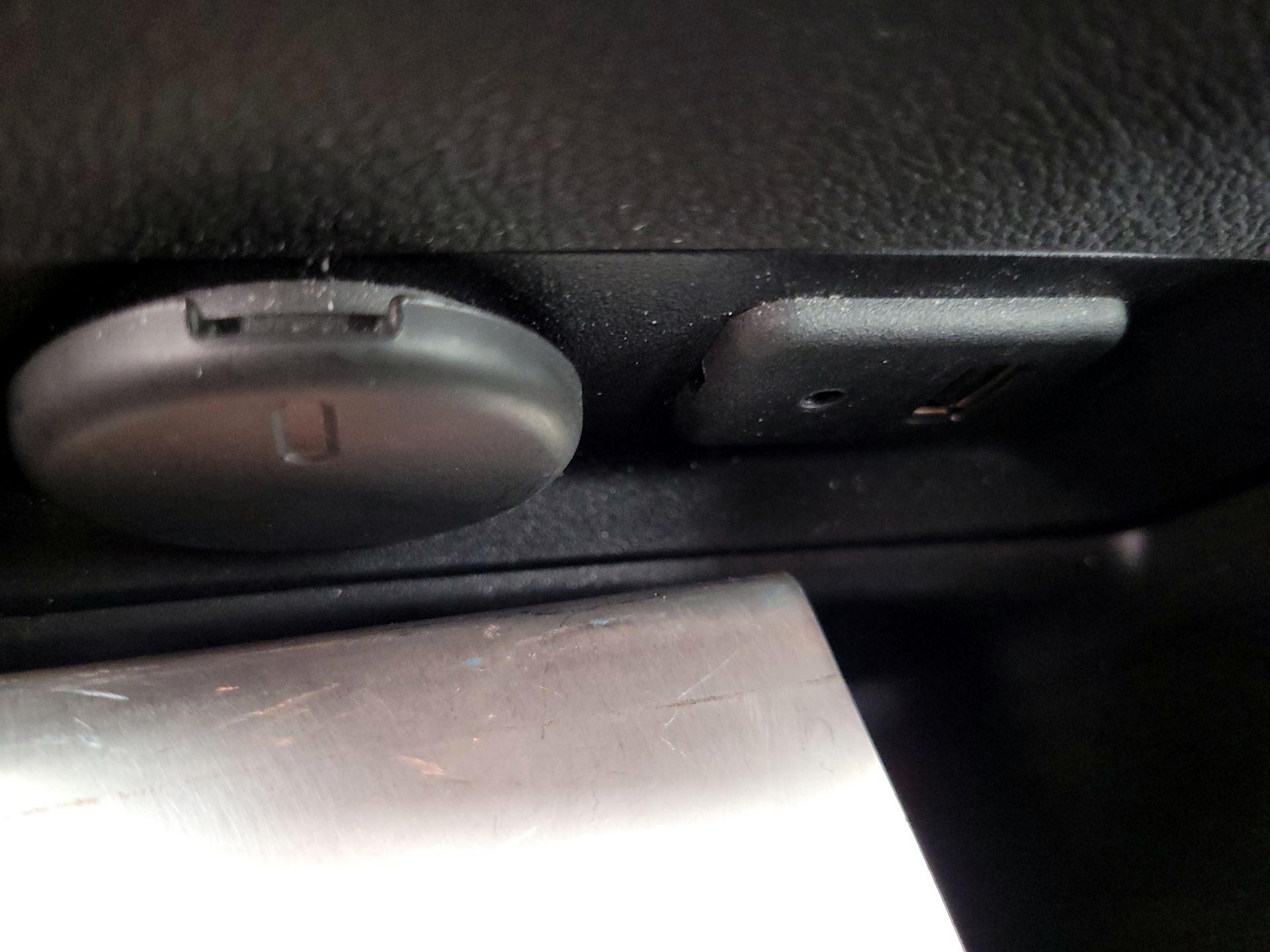 Thumbnail: 2015 Chevrolet Volt - 19