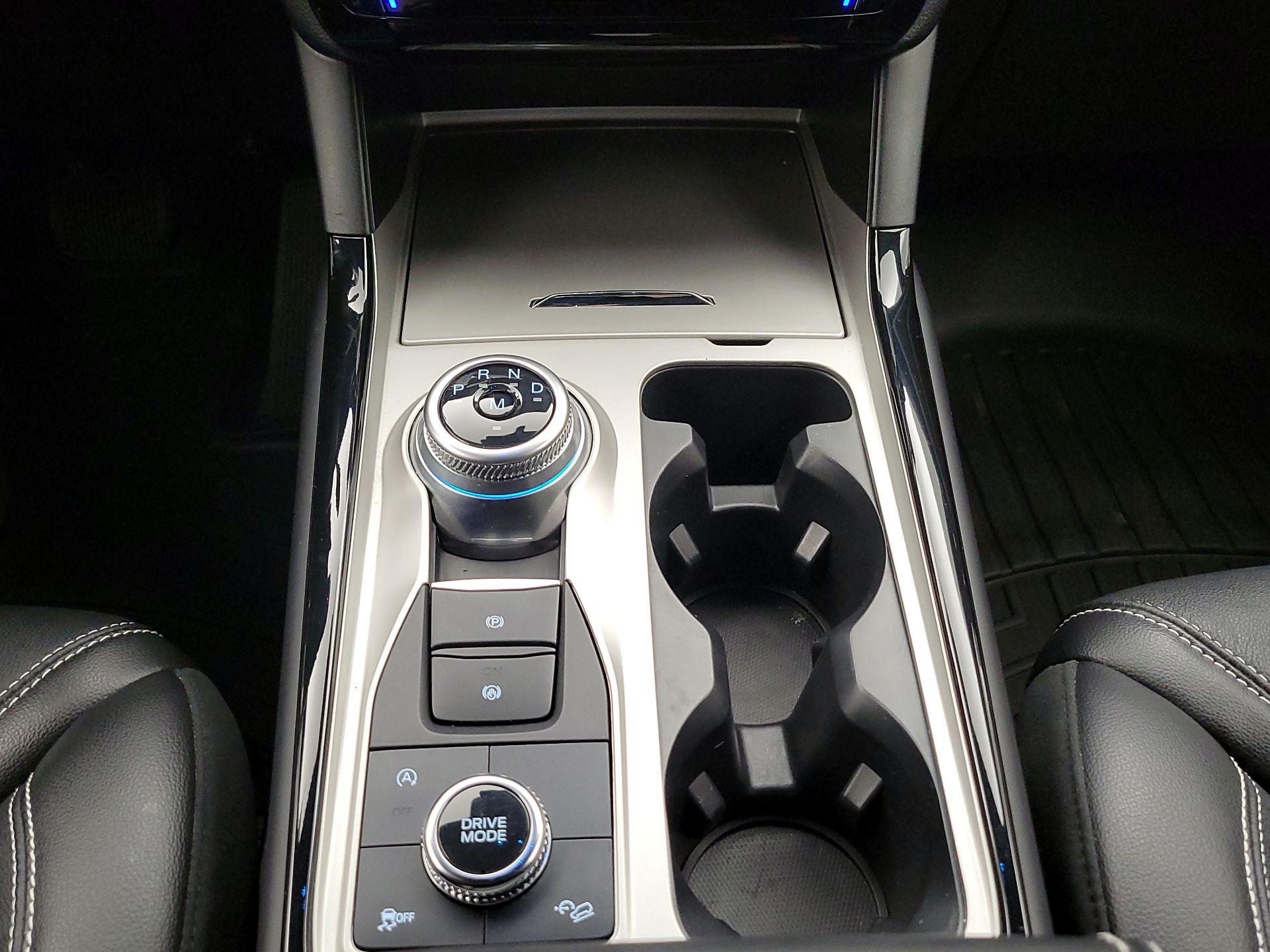 Thumbnail: 2023 Ford Explorer - 18