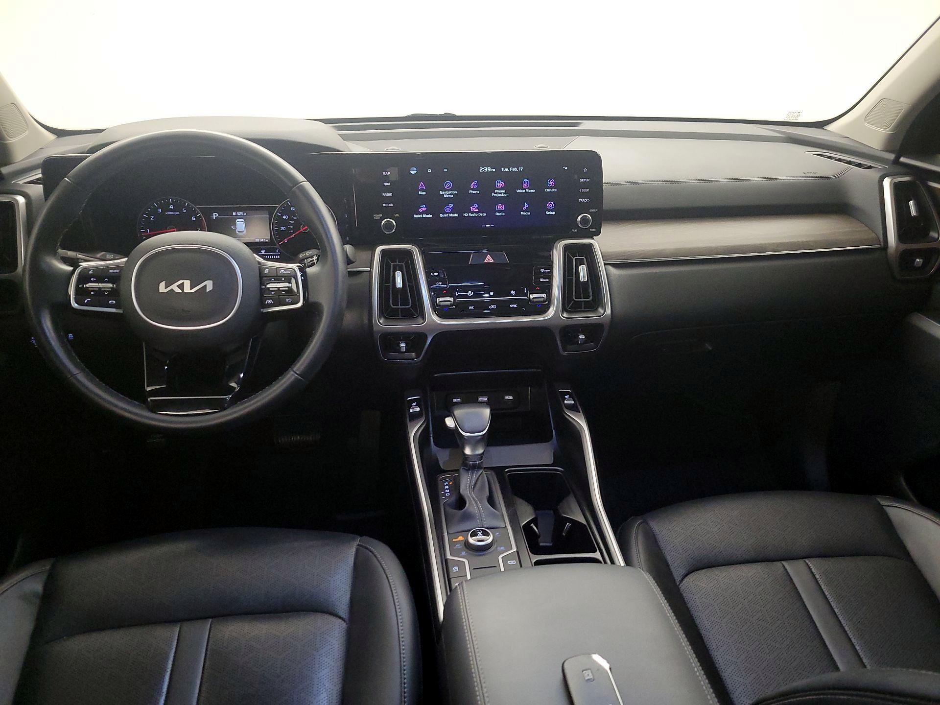 Thumbnail: 2022 Kia Sorento - 9