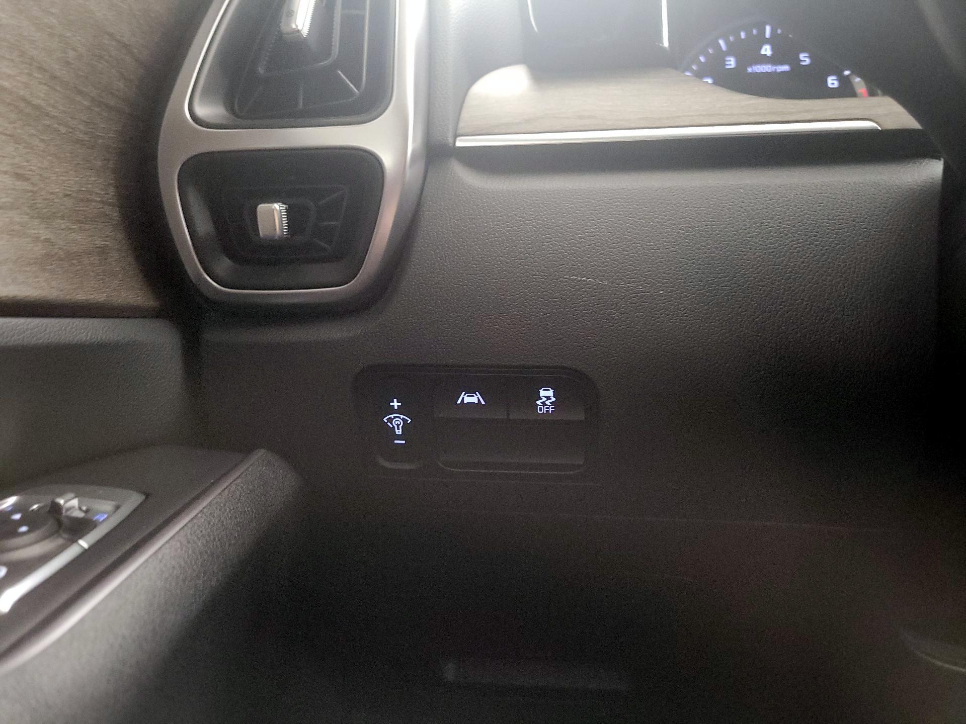 Thumbnail: 2022 Kia Sorento - 13