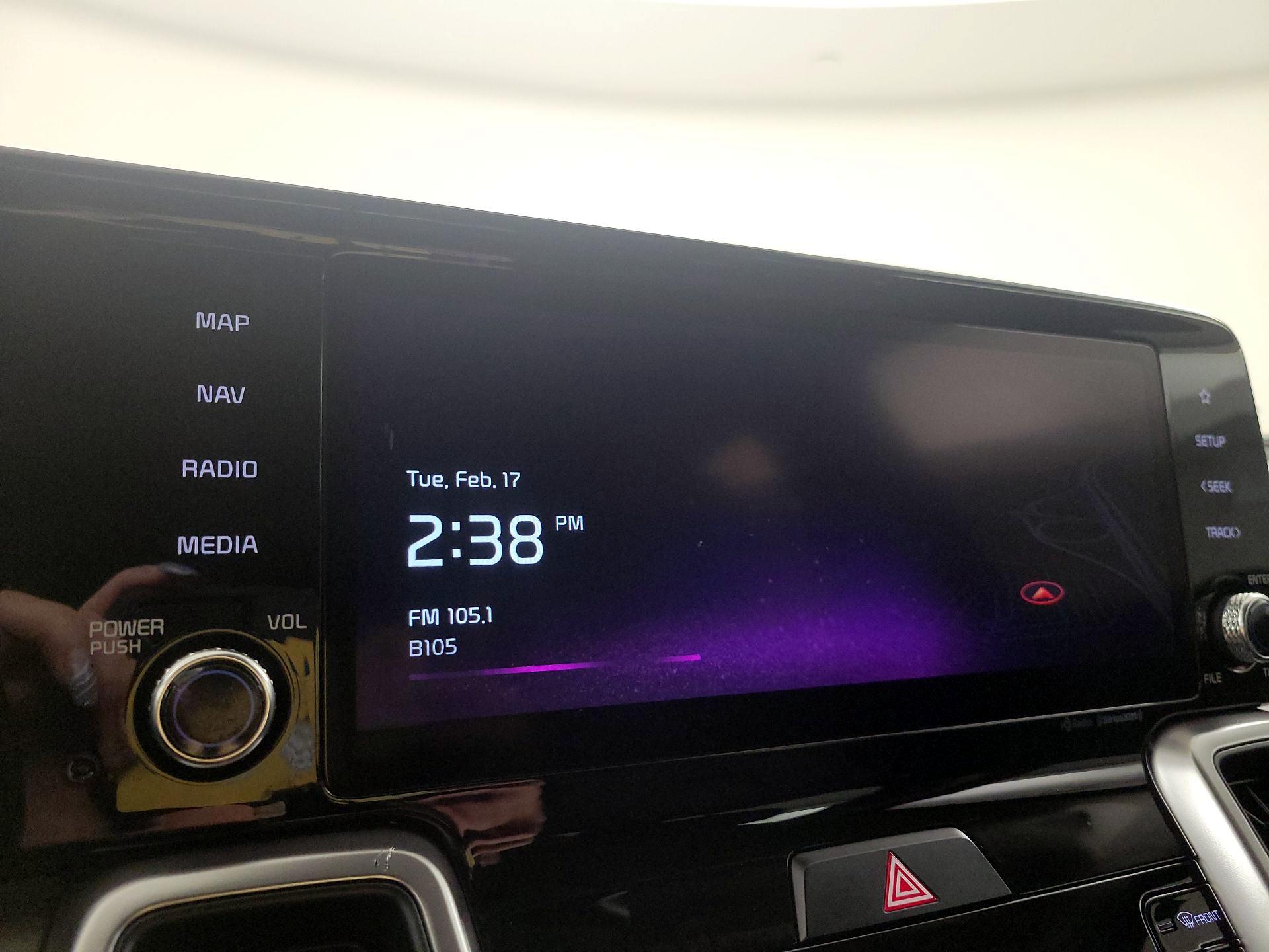 Thumbnail: 2022 Kia Sorento - 16