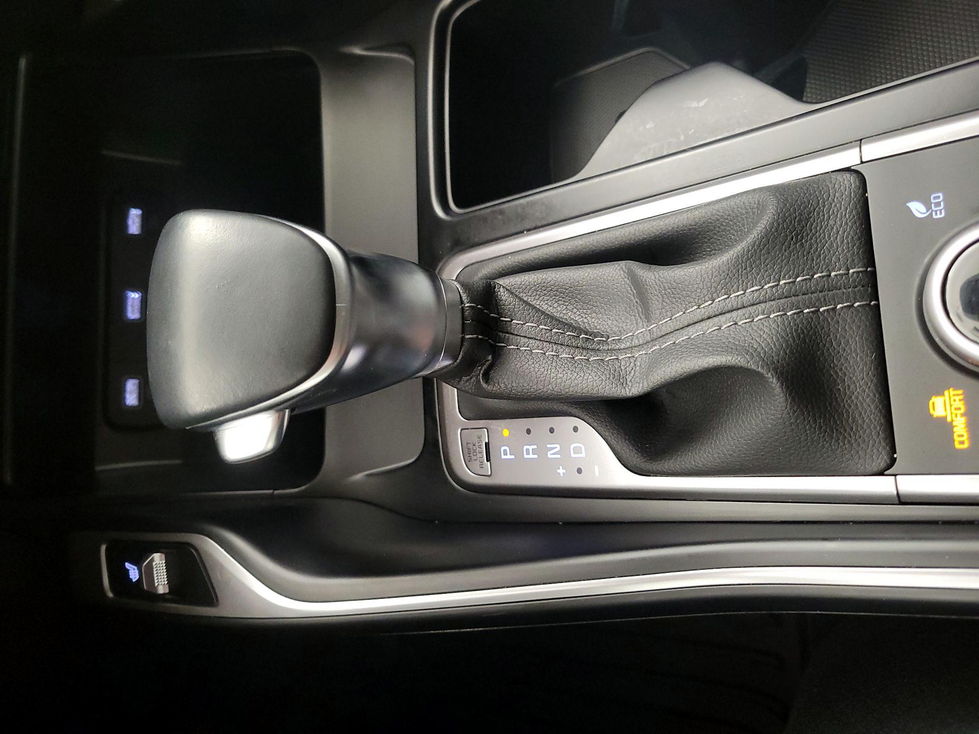 Thumbnail: 2022 Kia Sorento - 18