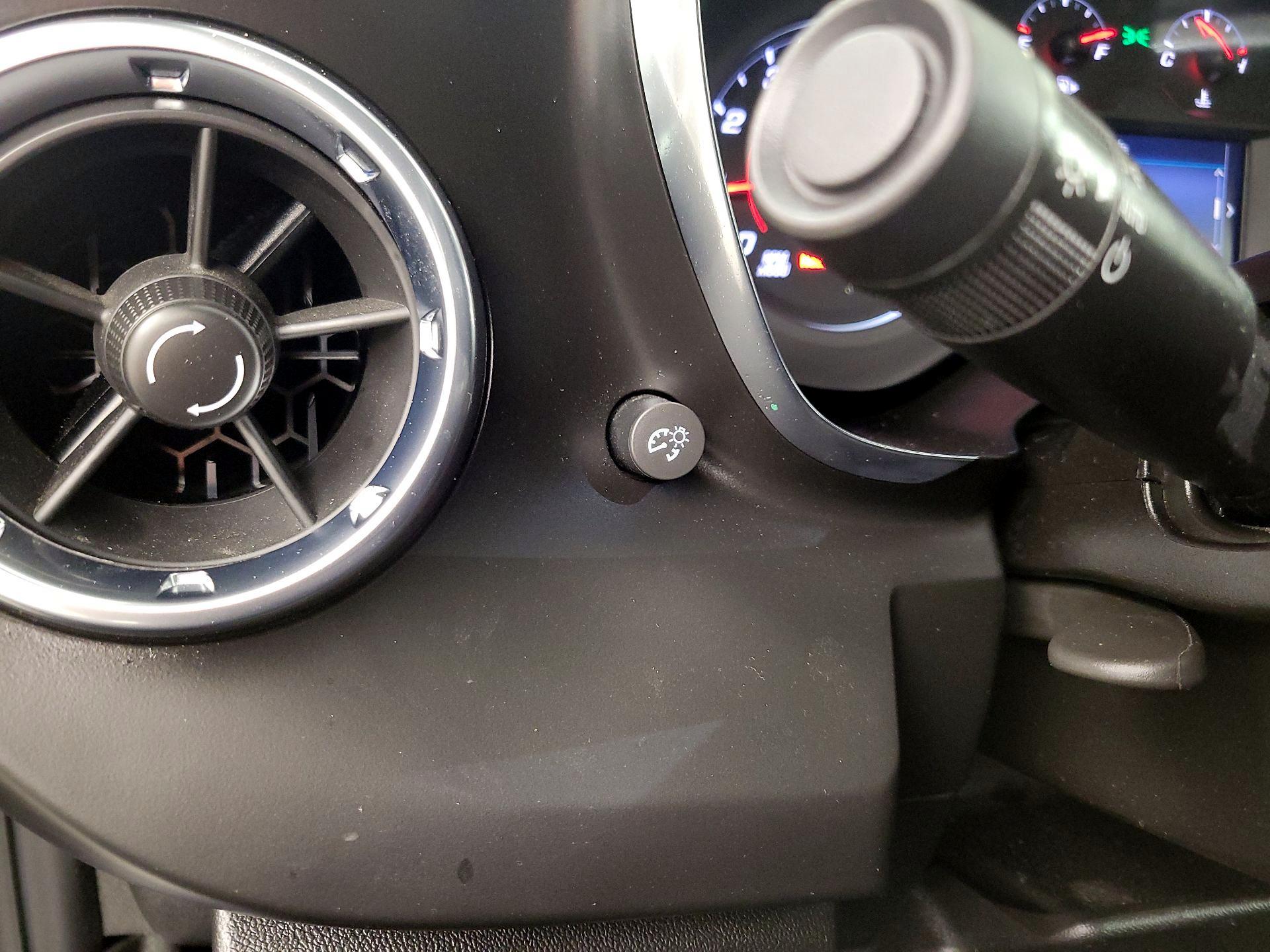 Thumbnail: 2021 Chevrolet Camaro - 13