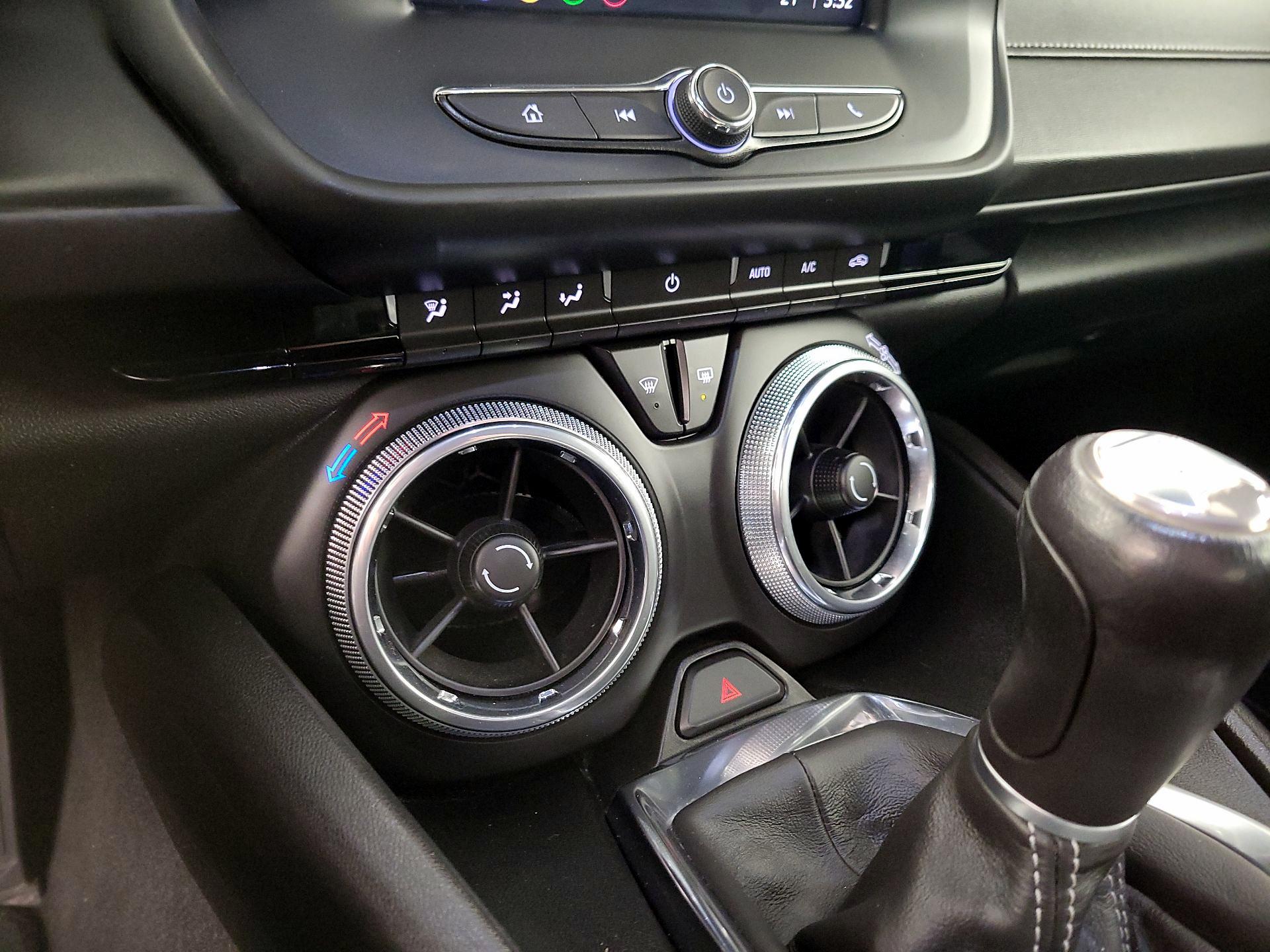 Thumbnail: 2021 Chevrolet Camaro - 16