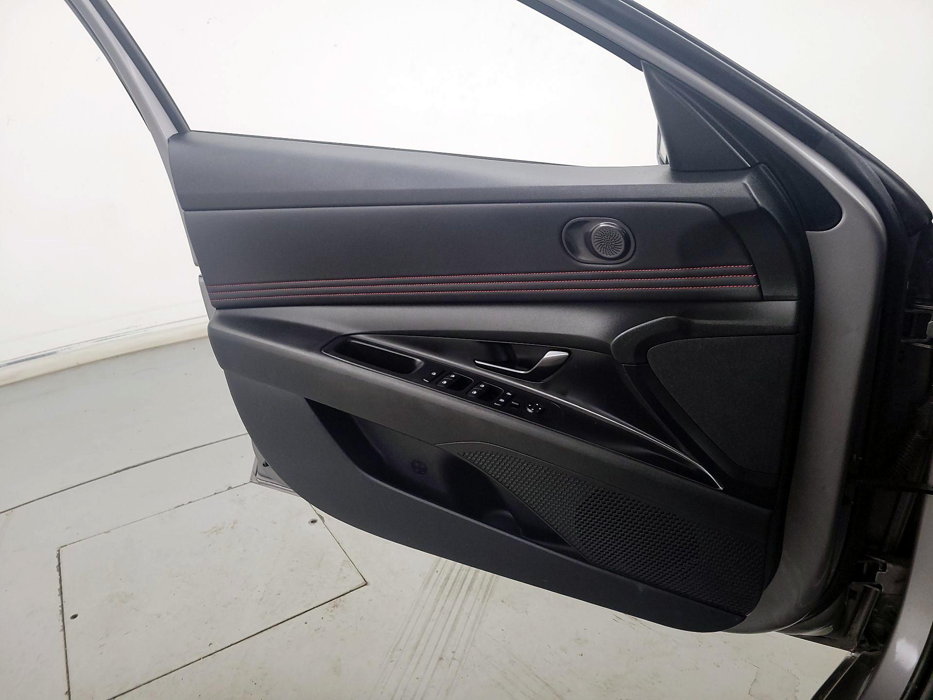 Thumbnail: 2023 Hyundai Elantra - 12