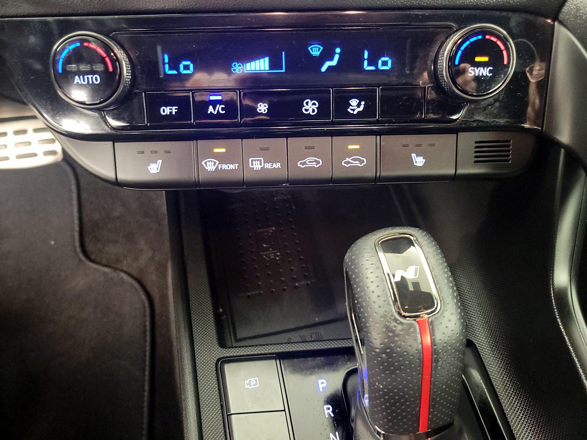 Thumbnail: 2023 Hyundai Elantra - 17